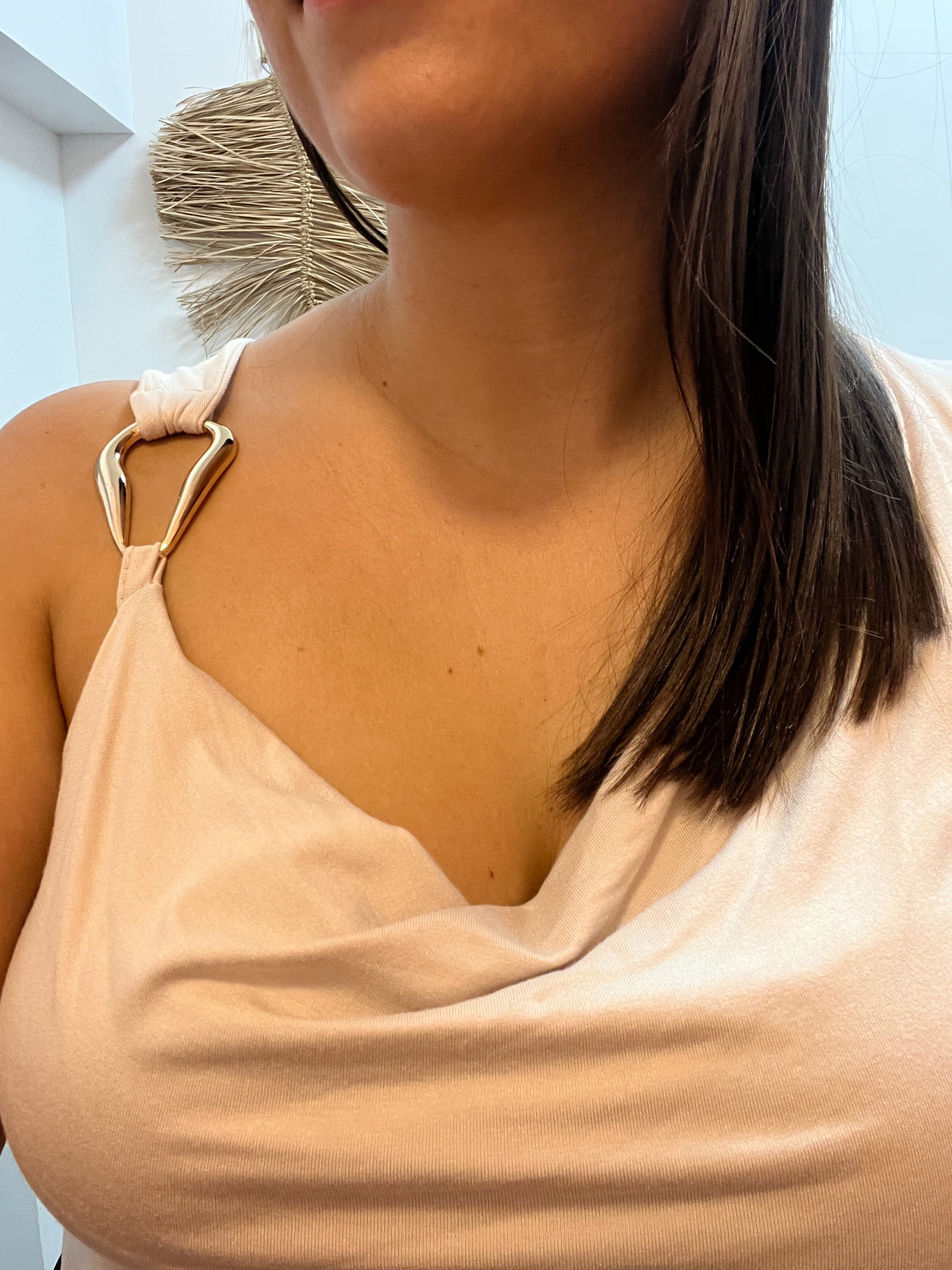 Top Cuello Clic Dorado