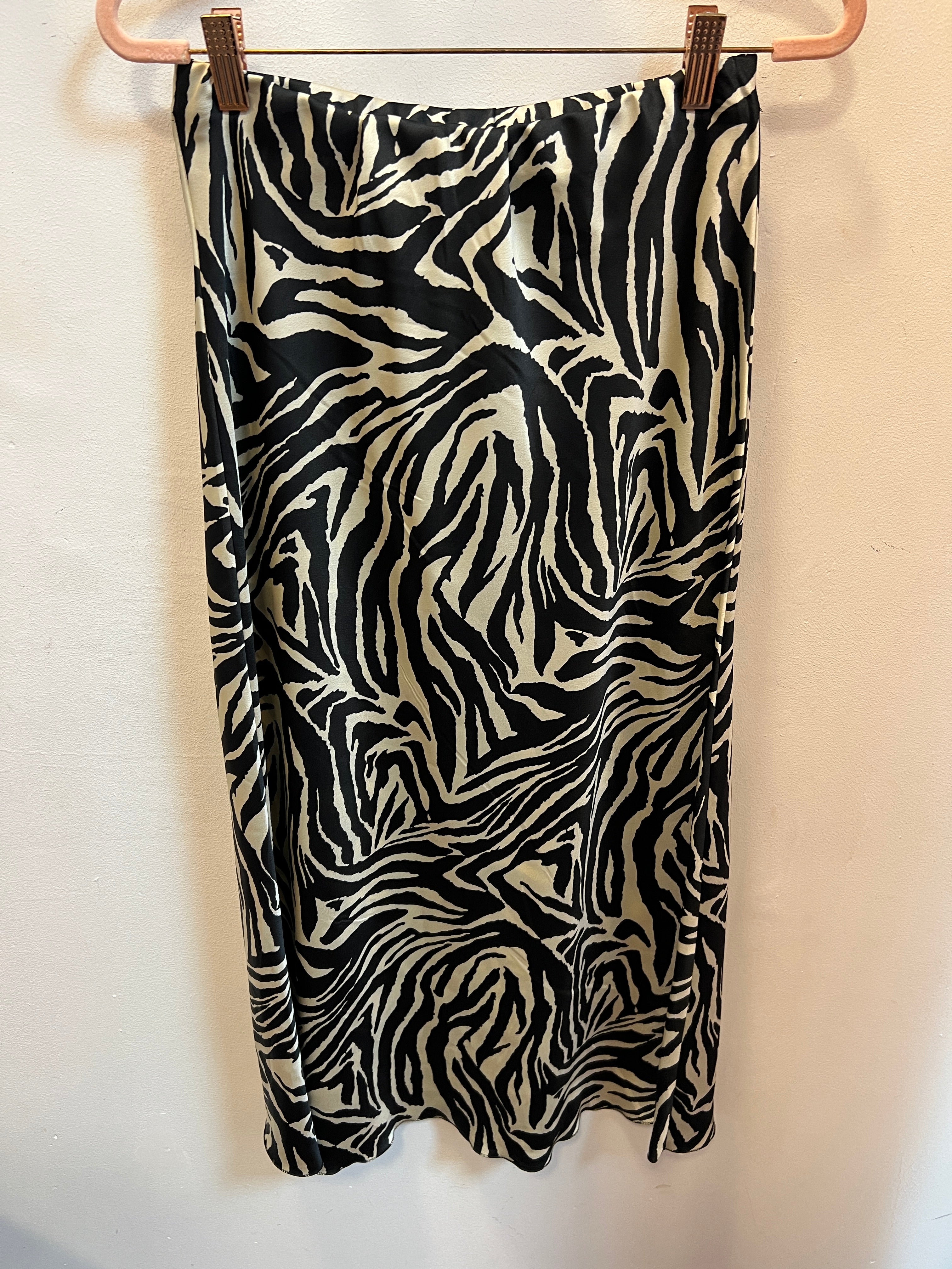 Falda seda estampada