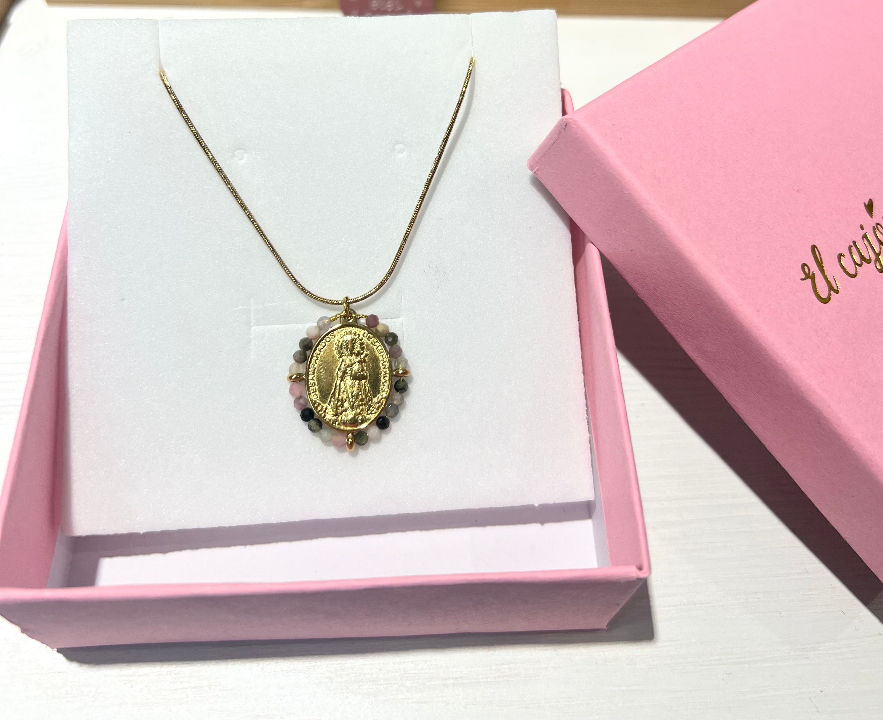 Collar Virgen