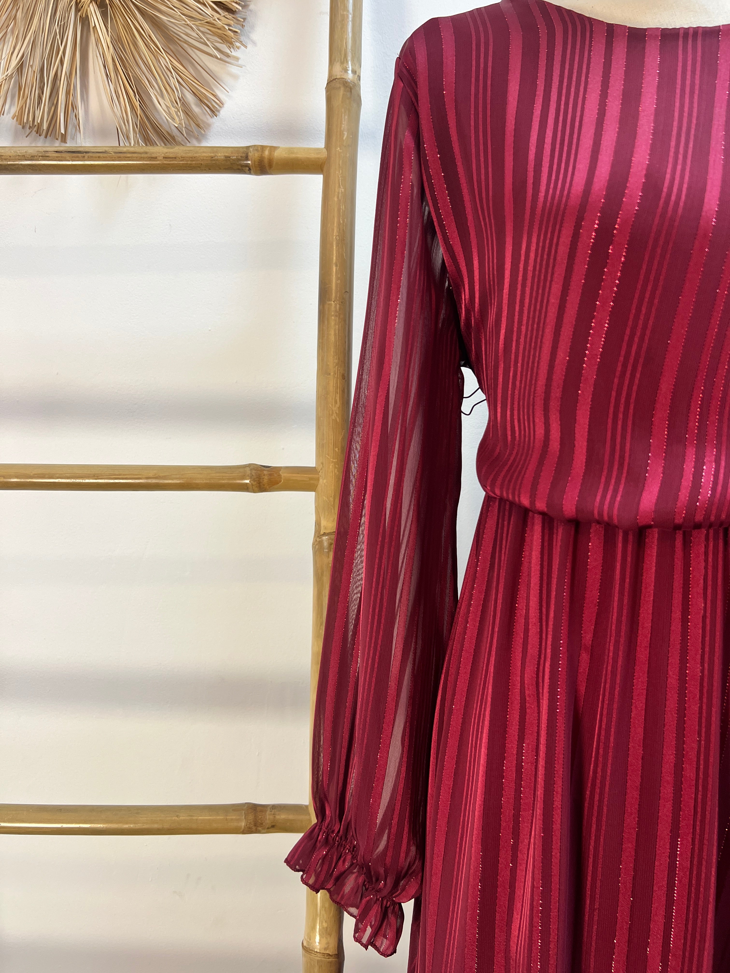 Vestido manga transparente