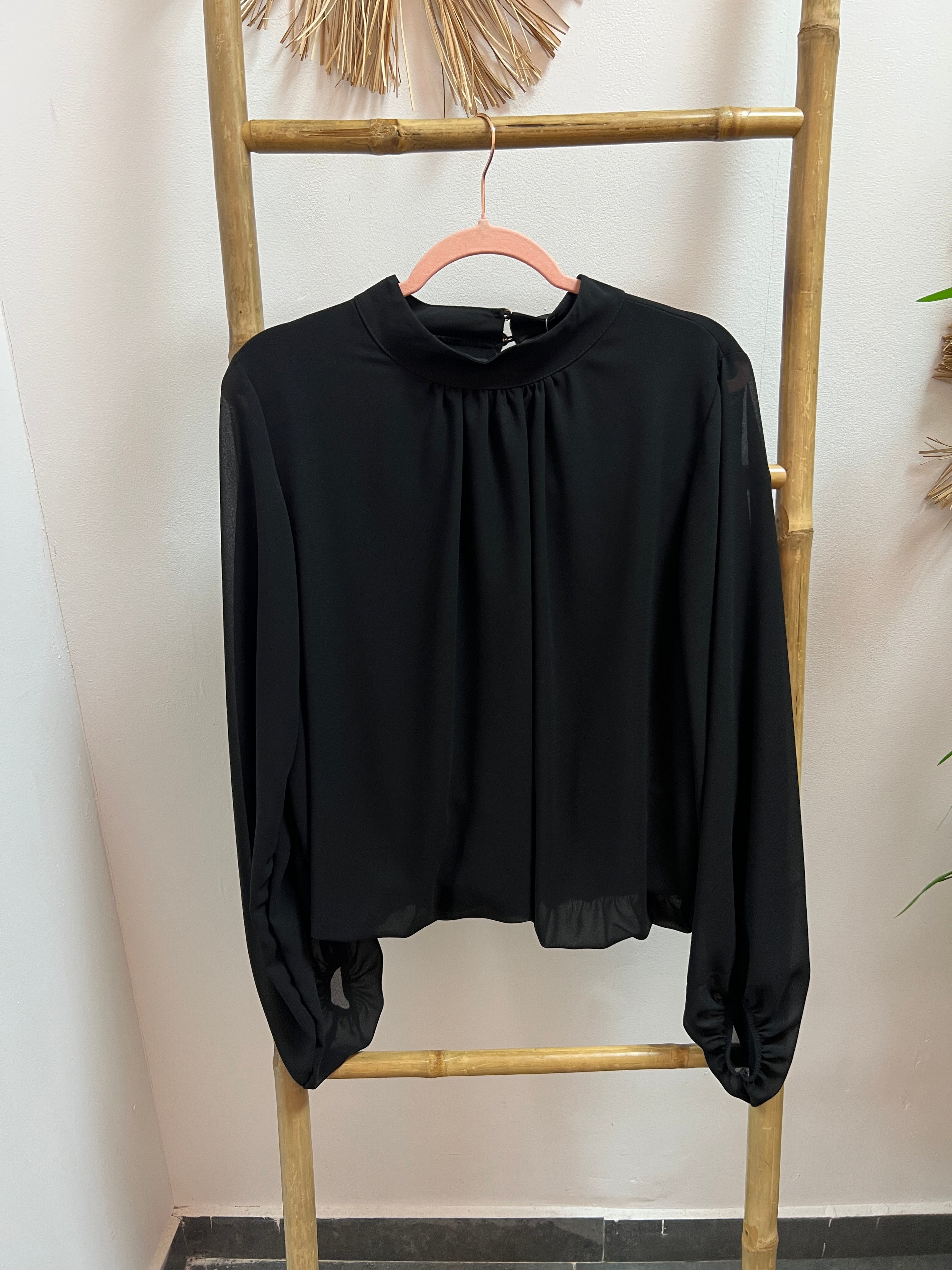 Blusa elegant basic