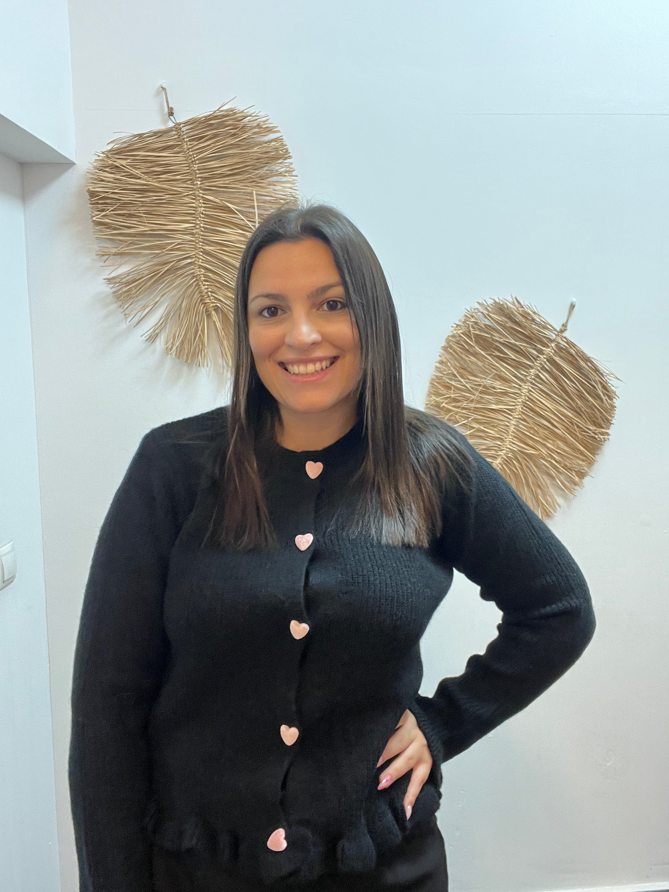 Cárdigan punto negro con detalle de corazones CF