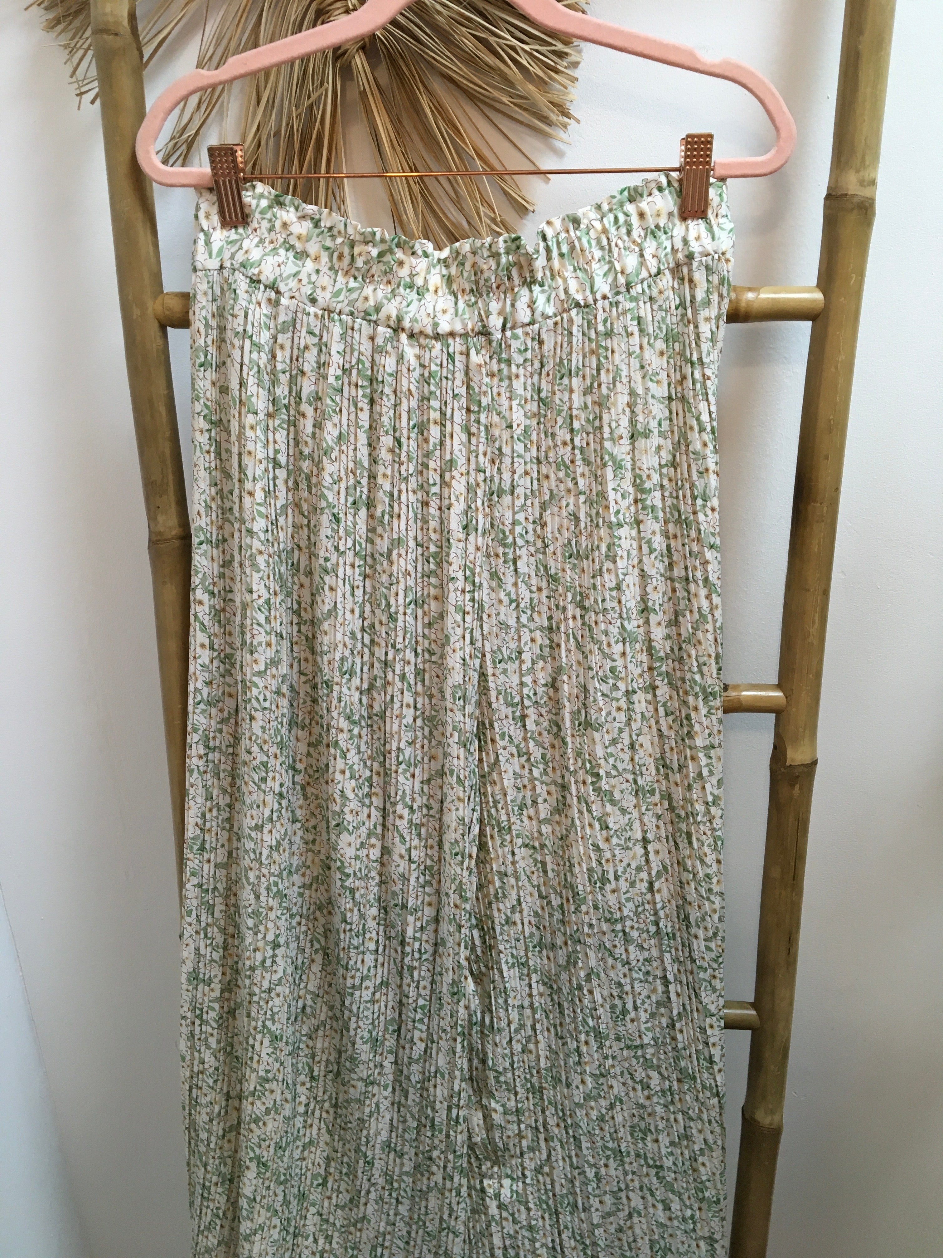 Pantalón Plisado Flor