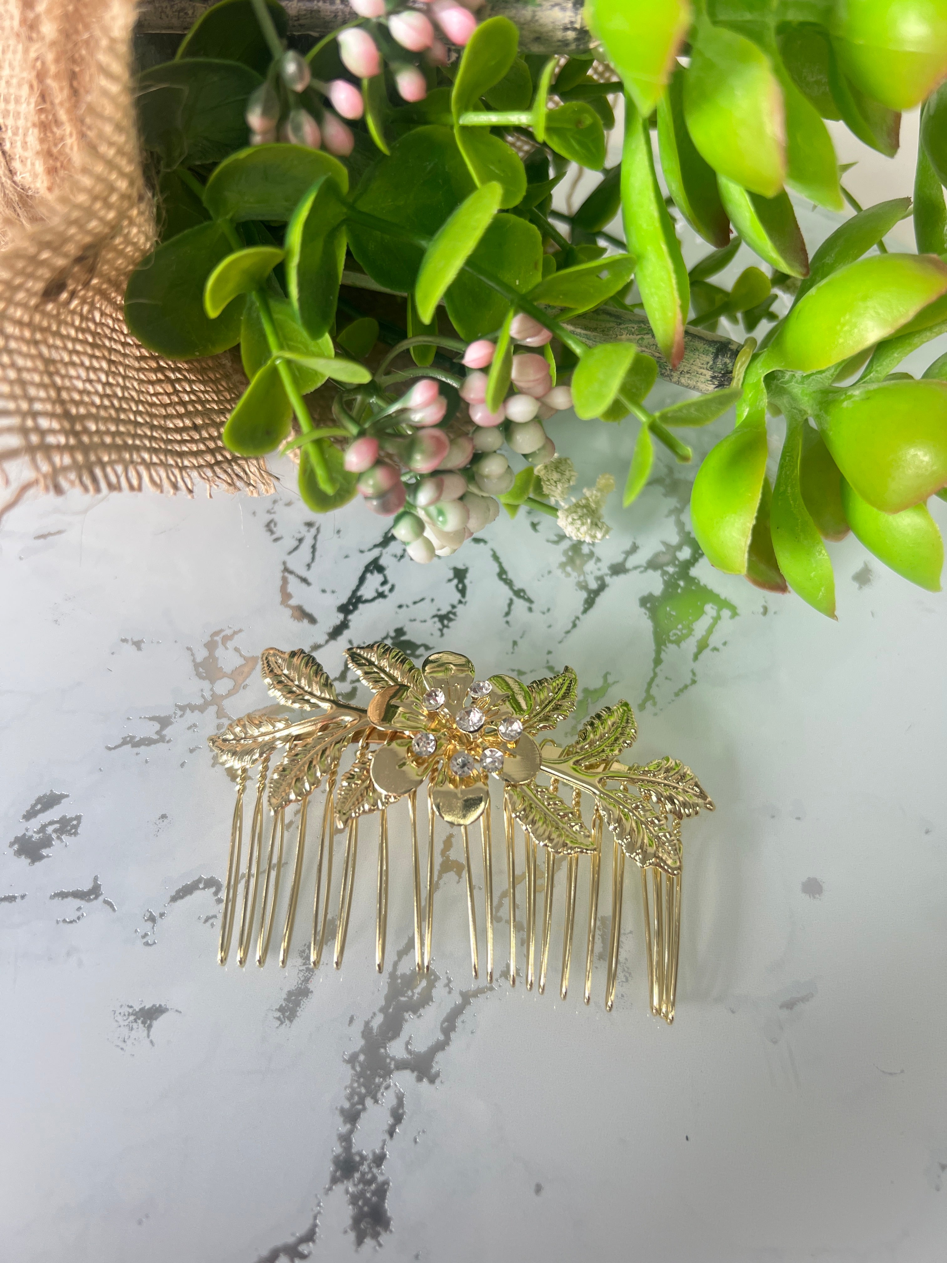 Peineta hoja flor central