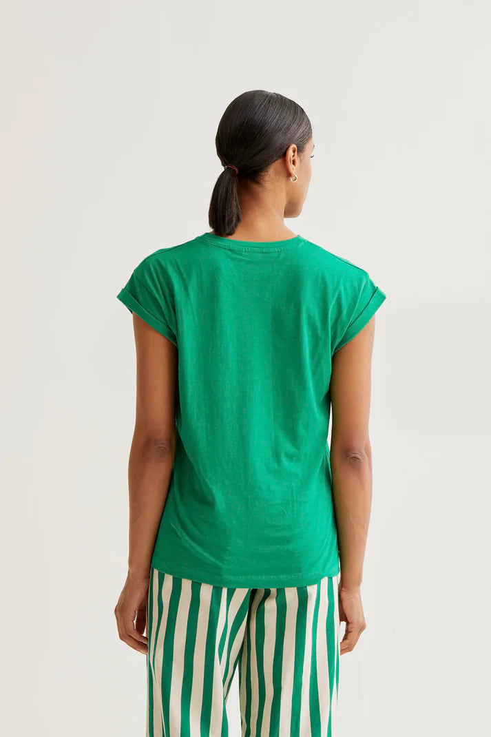 Camiseta verde con bordado de tulipán rojo Compañía Fantástica