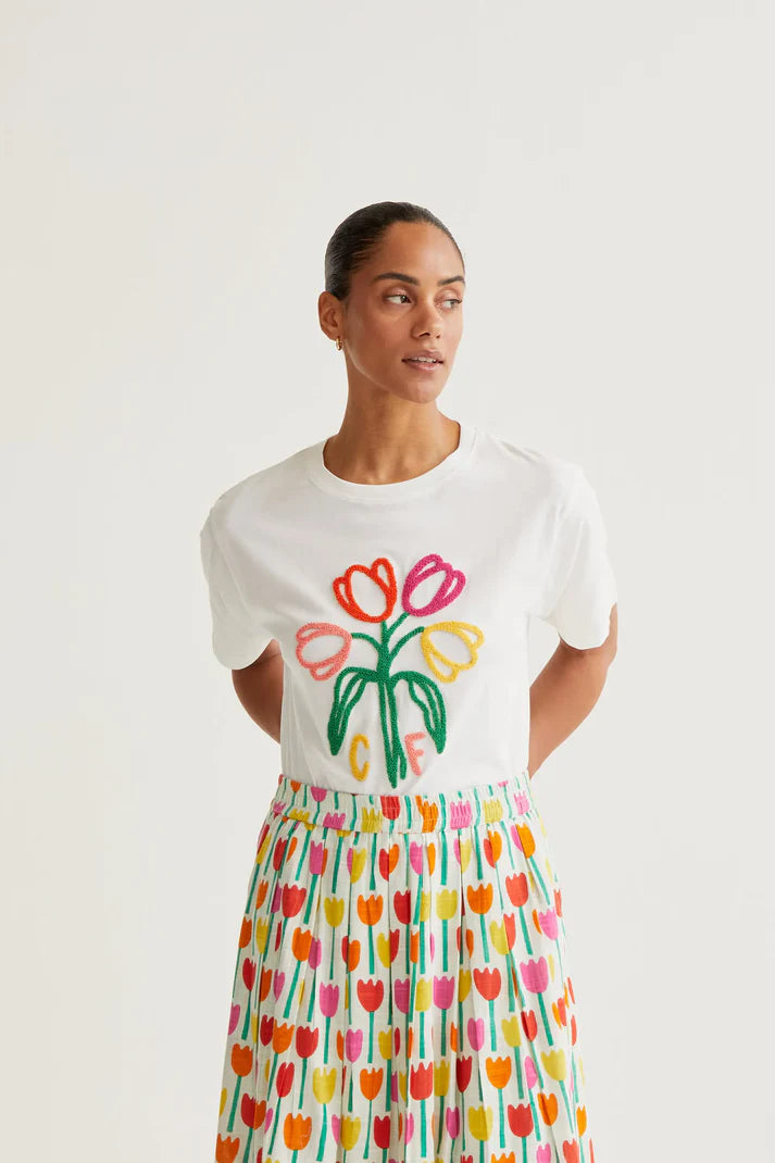 Camiseta con bordado de Tulipanes Compañía Fantástica