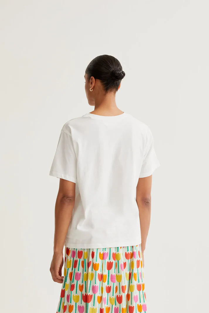 Camiseta con bordado de Tulipanes Compañía Fantástica