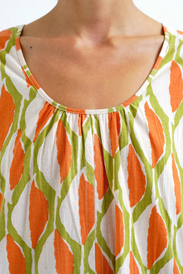 Vestido corto con estampado Áloe