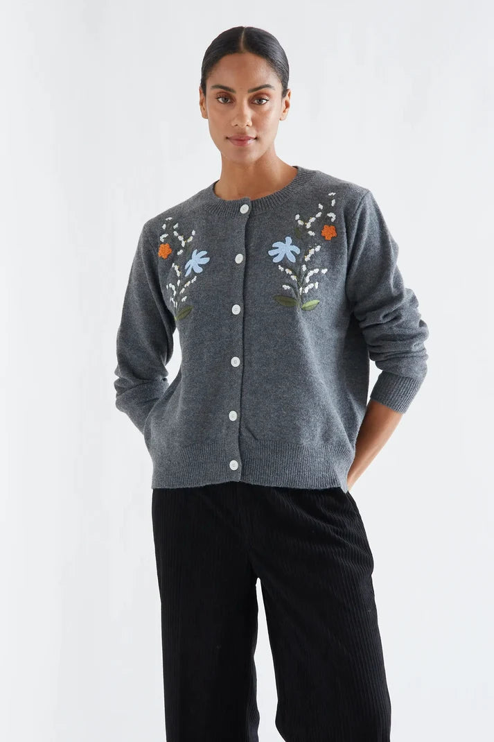 CÁRDIGAN MEZCLA LANA GRIS CON BORDADO FLORAL. (COMPAÑIA FANTASTICA)