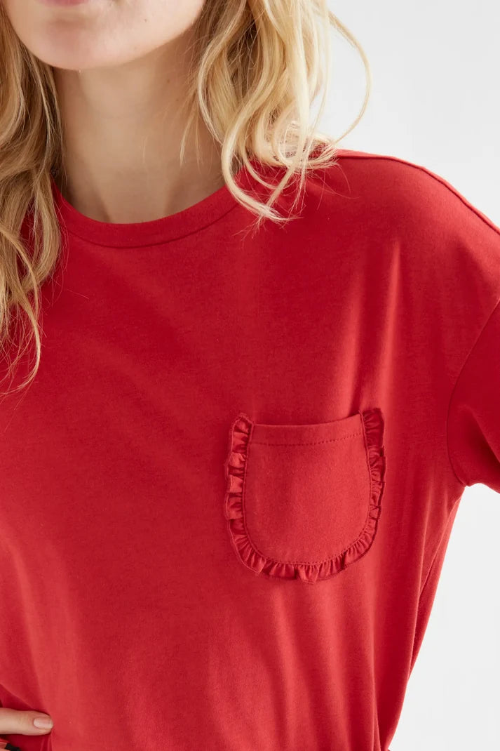 CAMISETA 100% ALGODON ROJA CON BOLSILLO