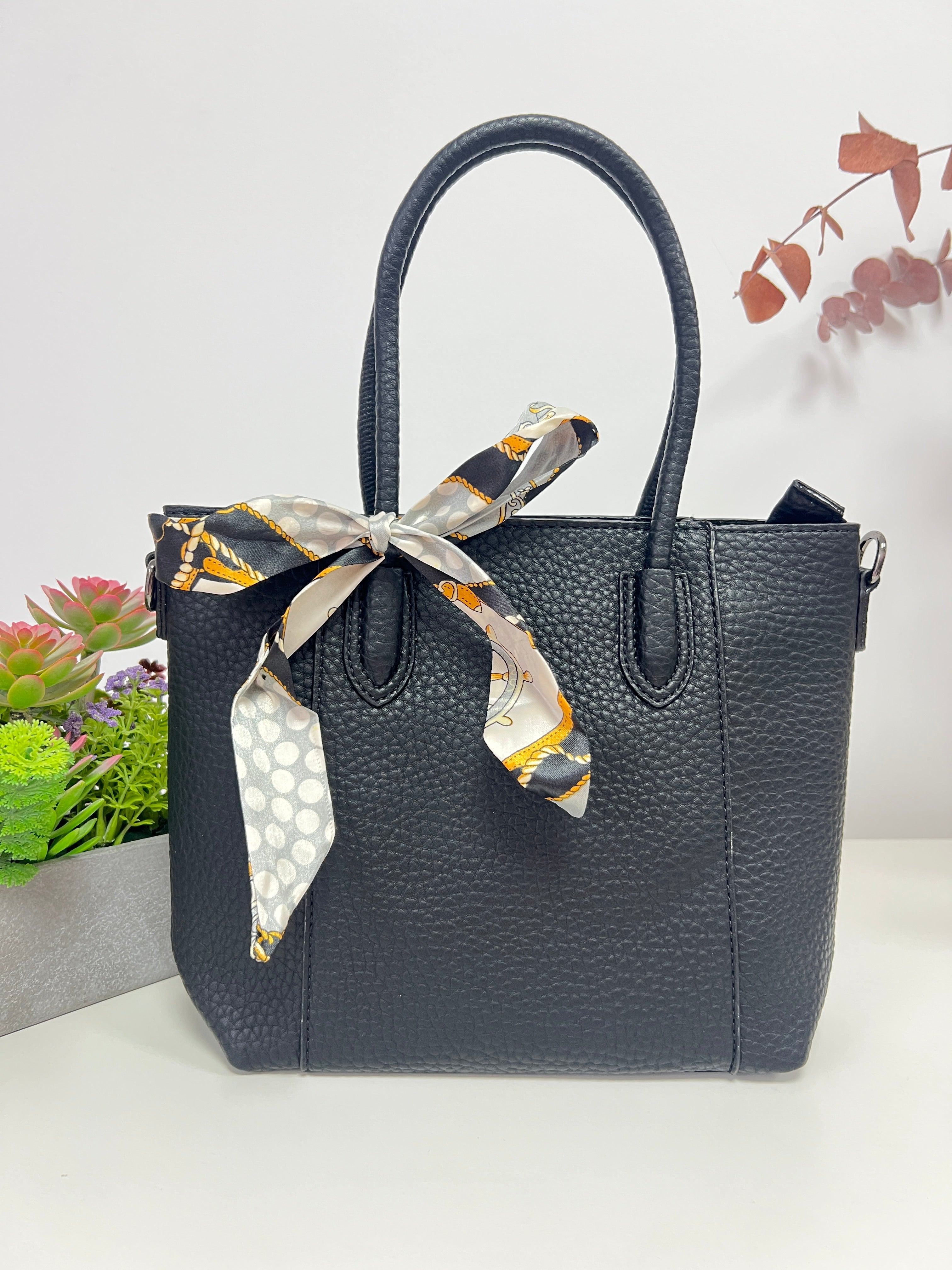 Bolso detalle lazo bandolera