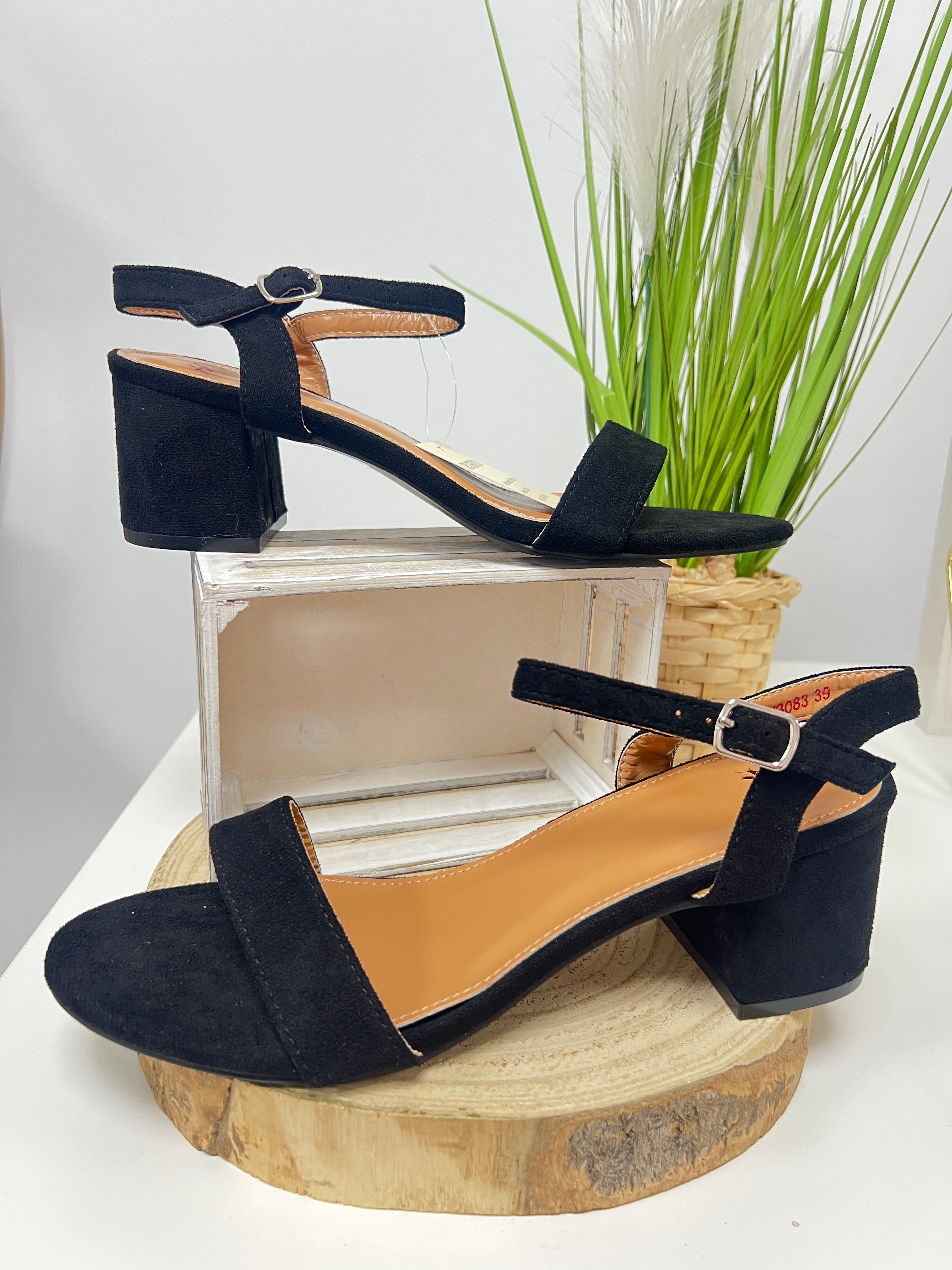 Sandalias Terciopelo Negro