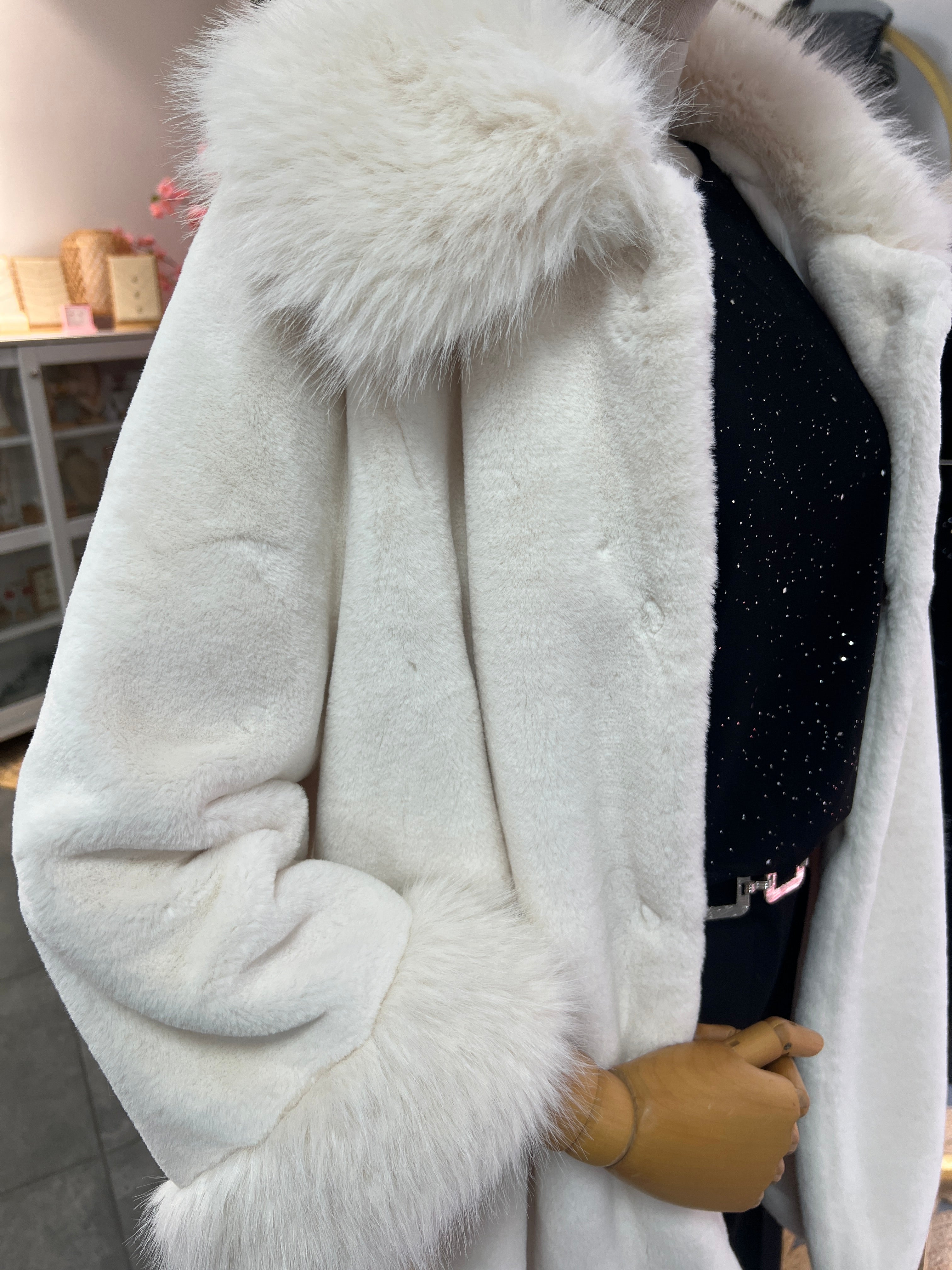 Abrigo pelo blanco