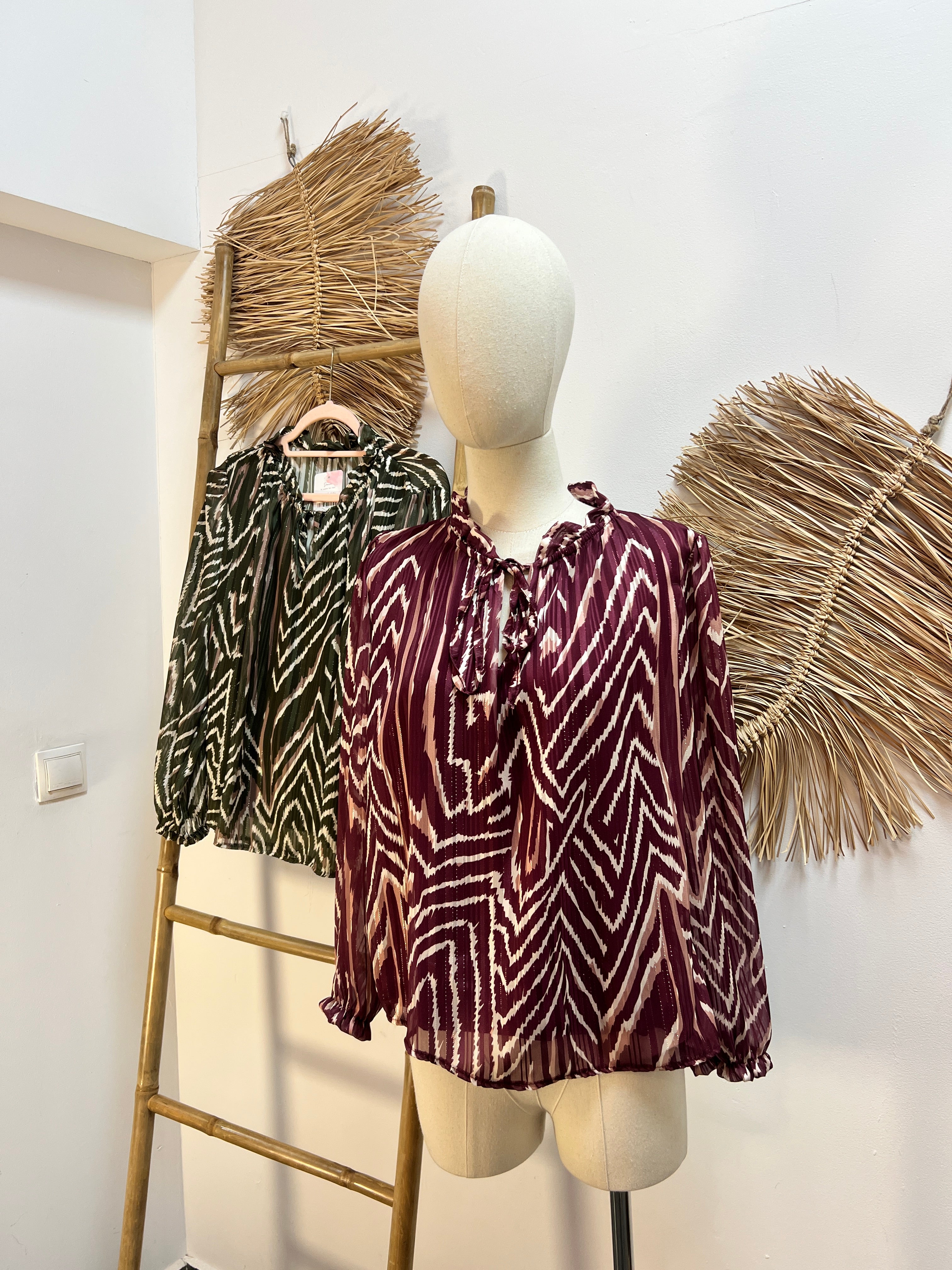 Blusa cuello fruncido