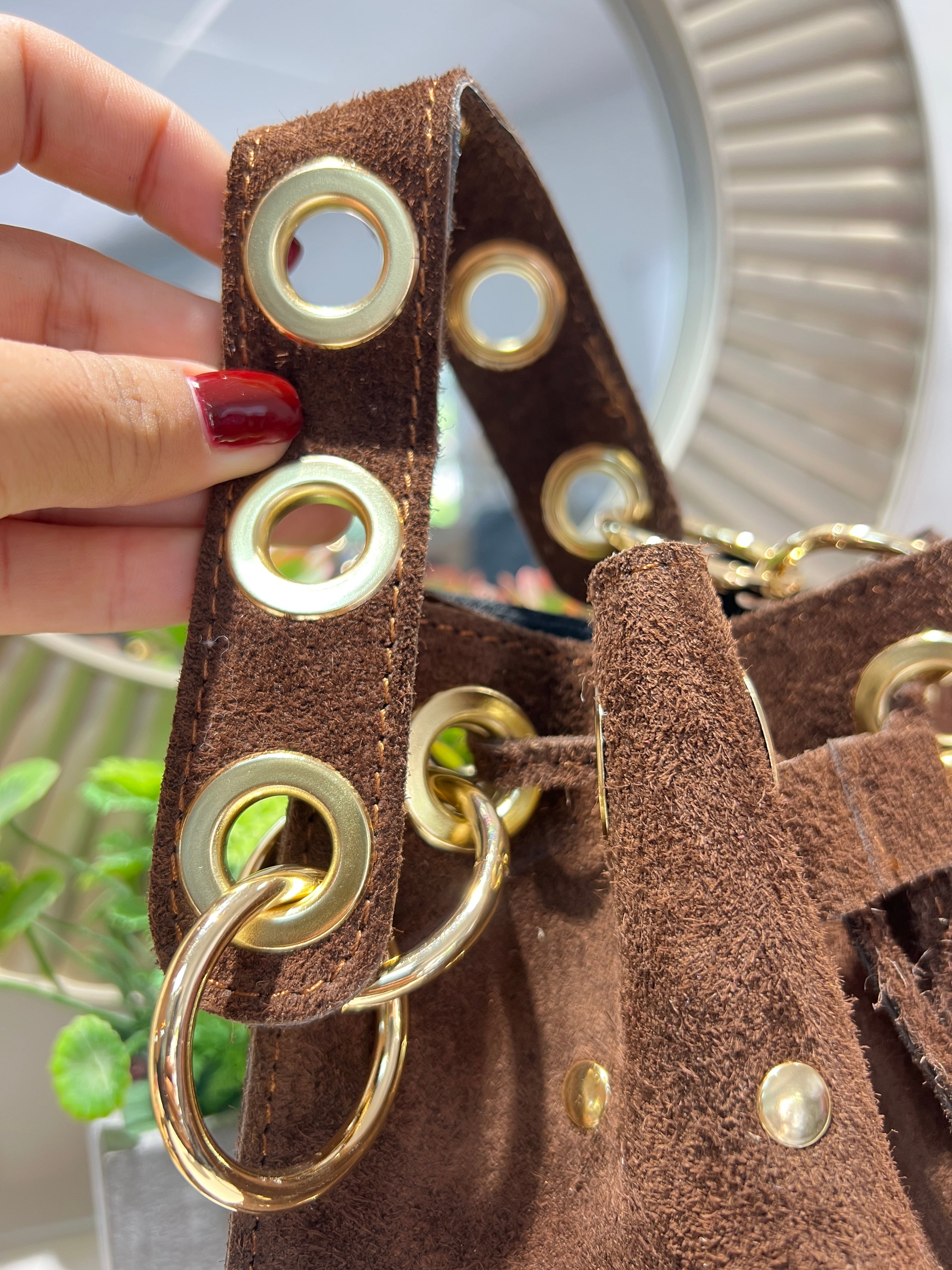 Bolso bombonera tachuelas glam