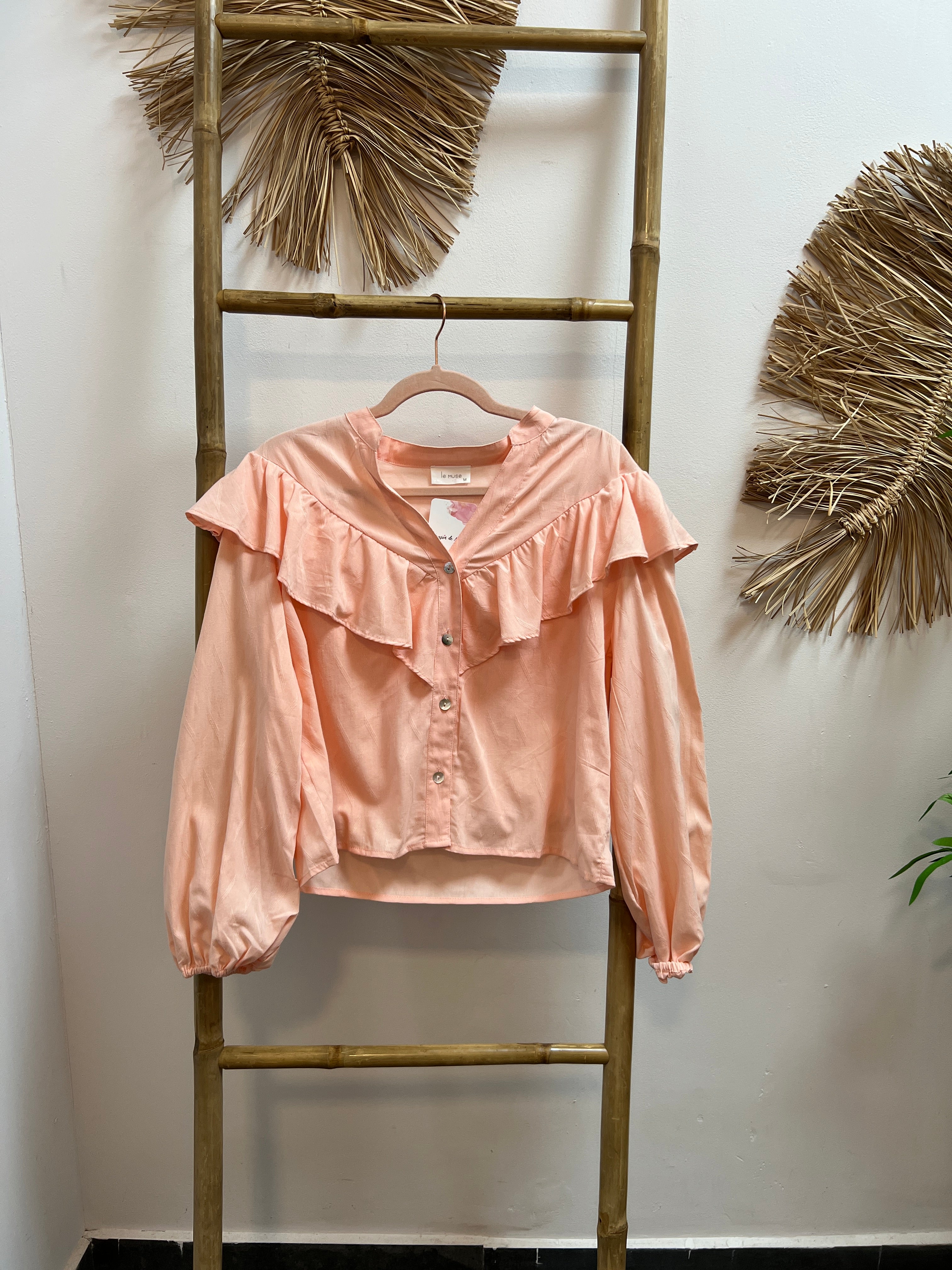 Blusa rosa volante