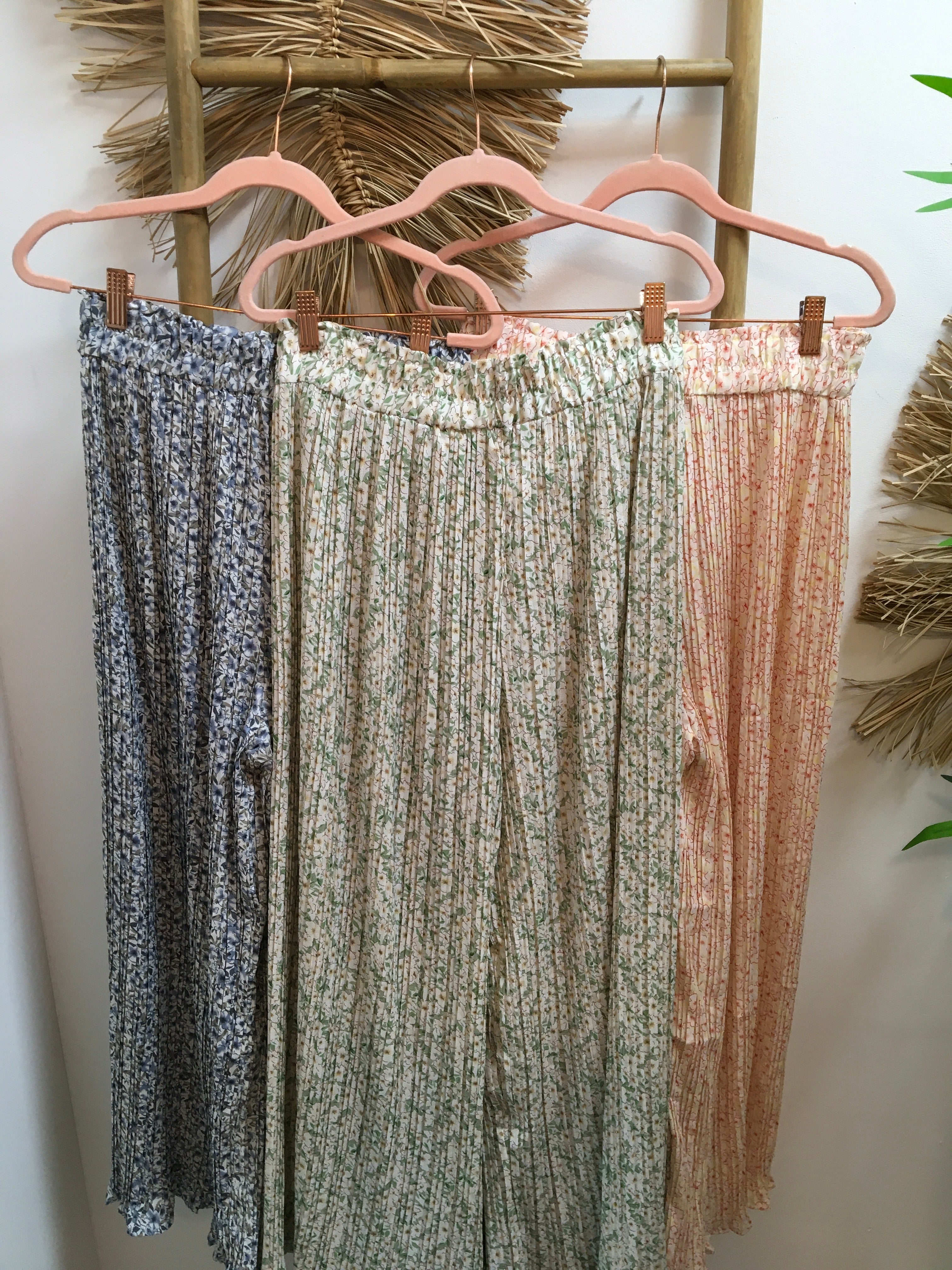 Pantalón Plisado Flor