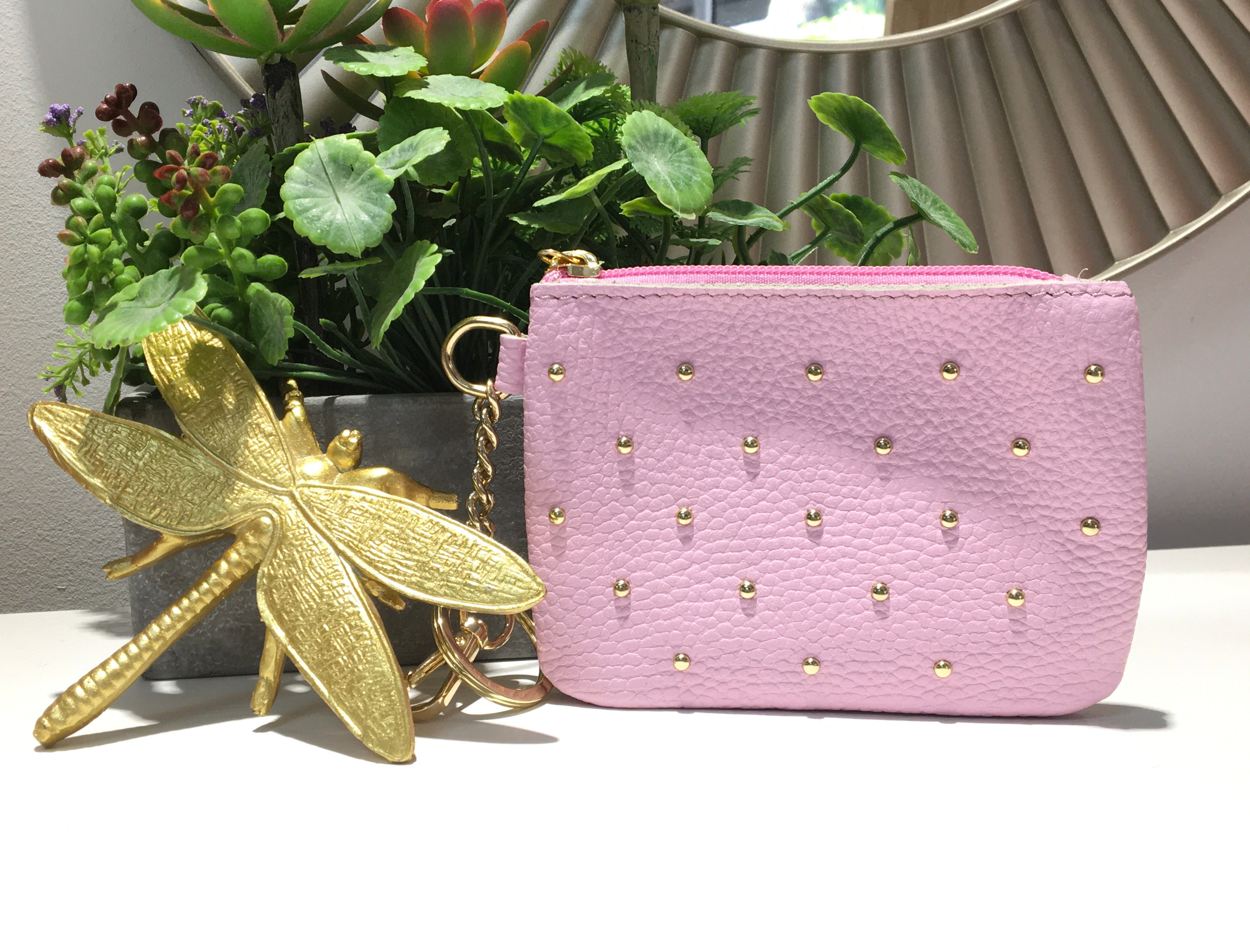 Cartera tachuelas pastel