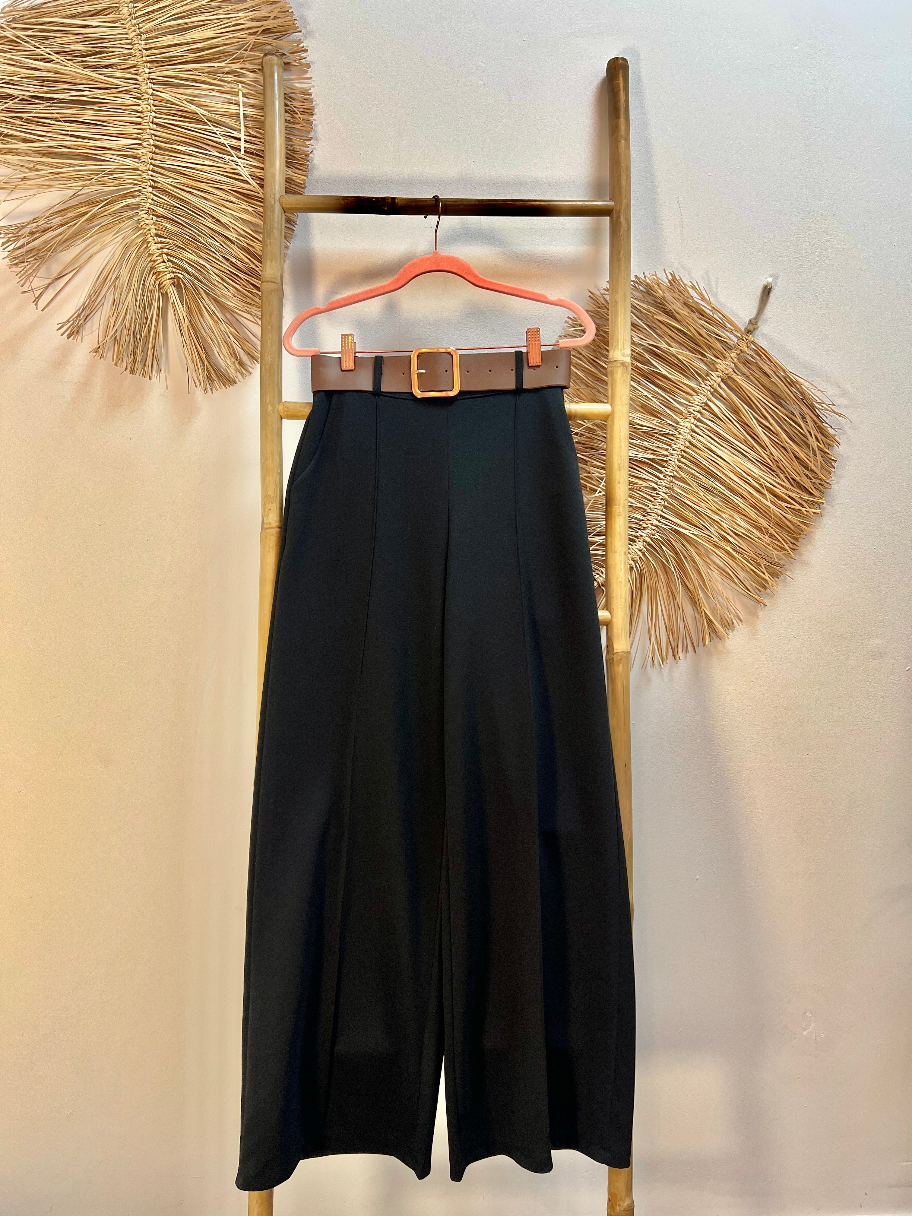 Pantalón recto caída