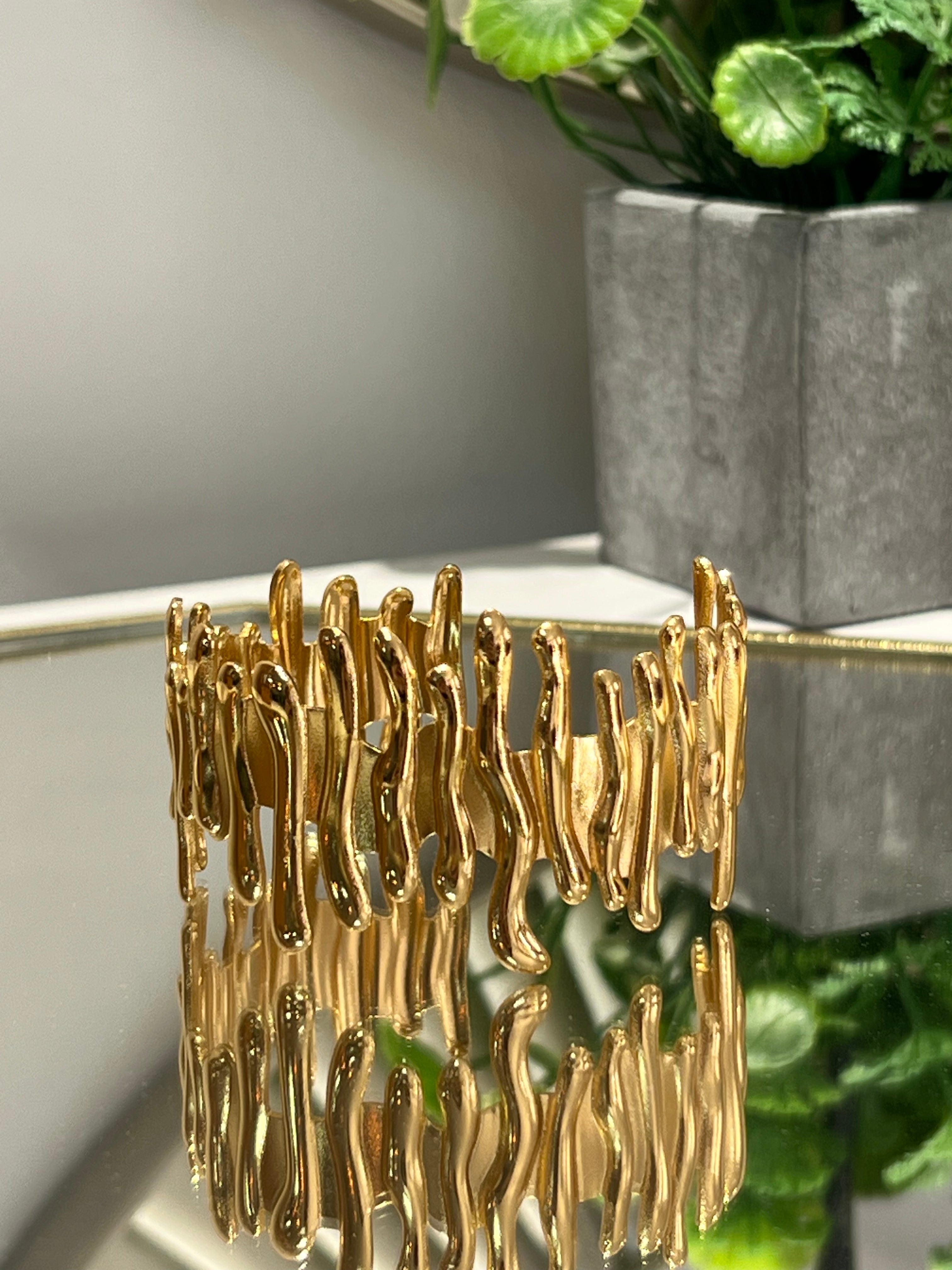 Brazalete dorado