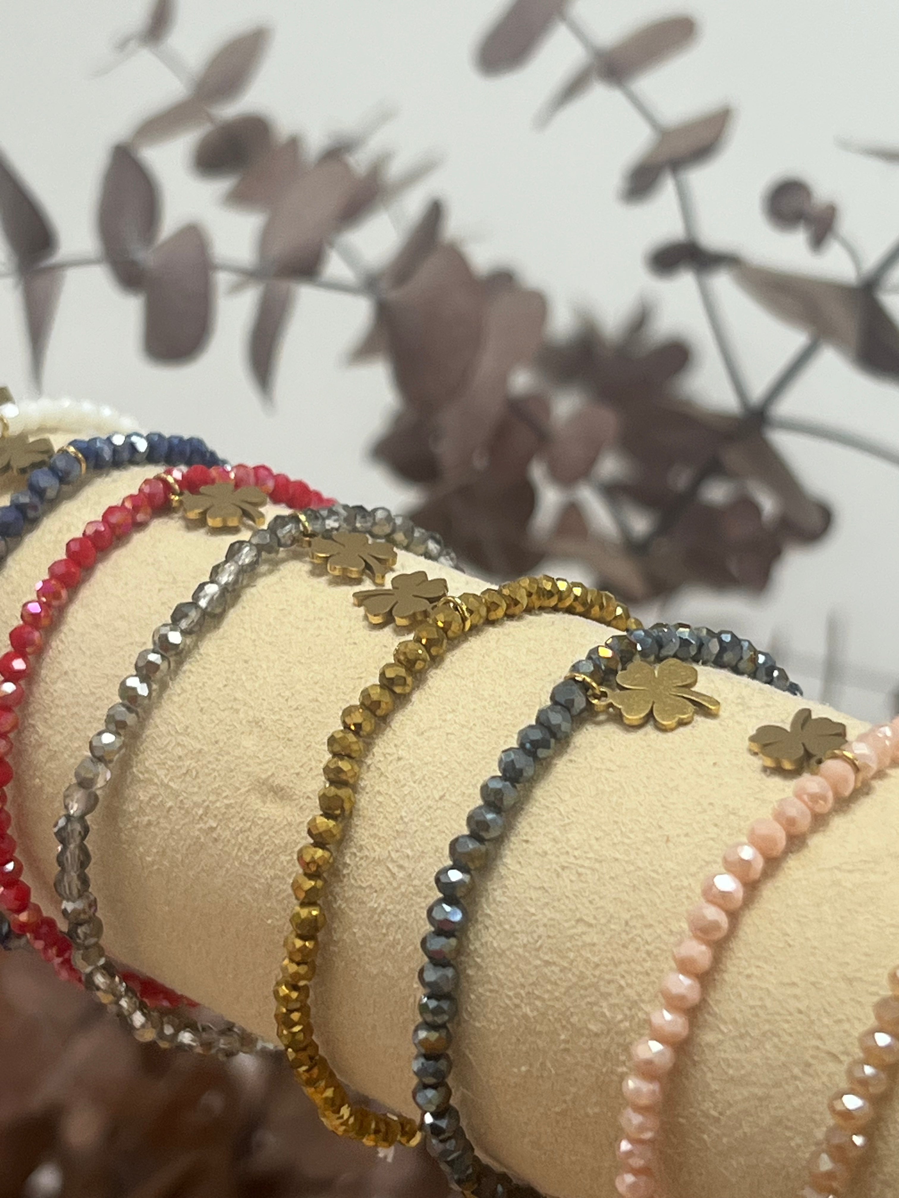 Pulsera trébol metalizado