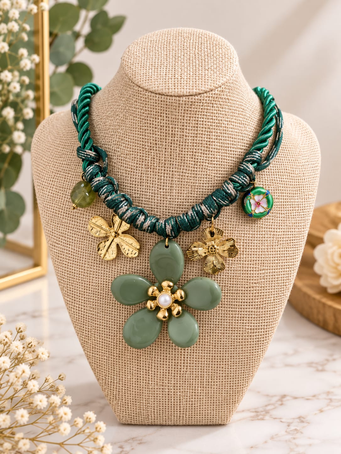 COLLAR CORDEL FLOR VERDE