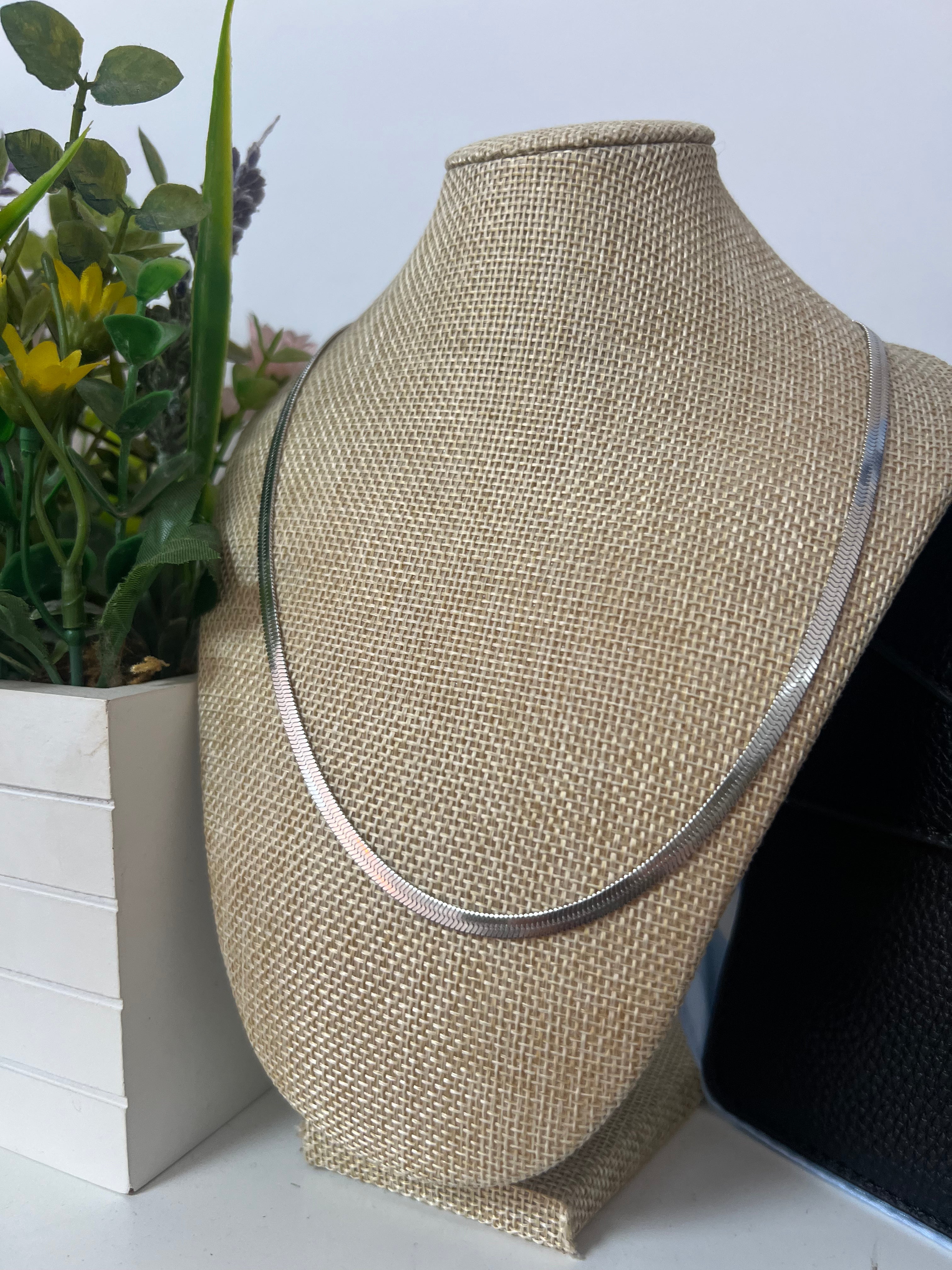 Collar basic cinta