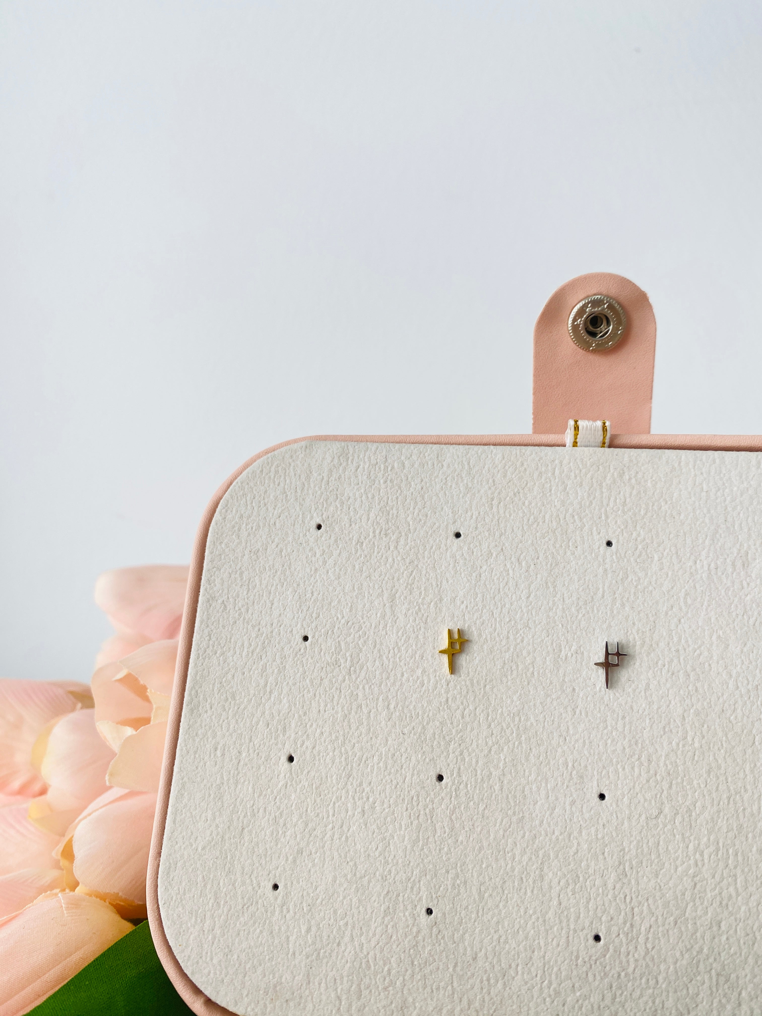 Pendiente mini brillitos