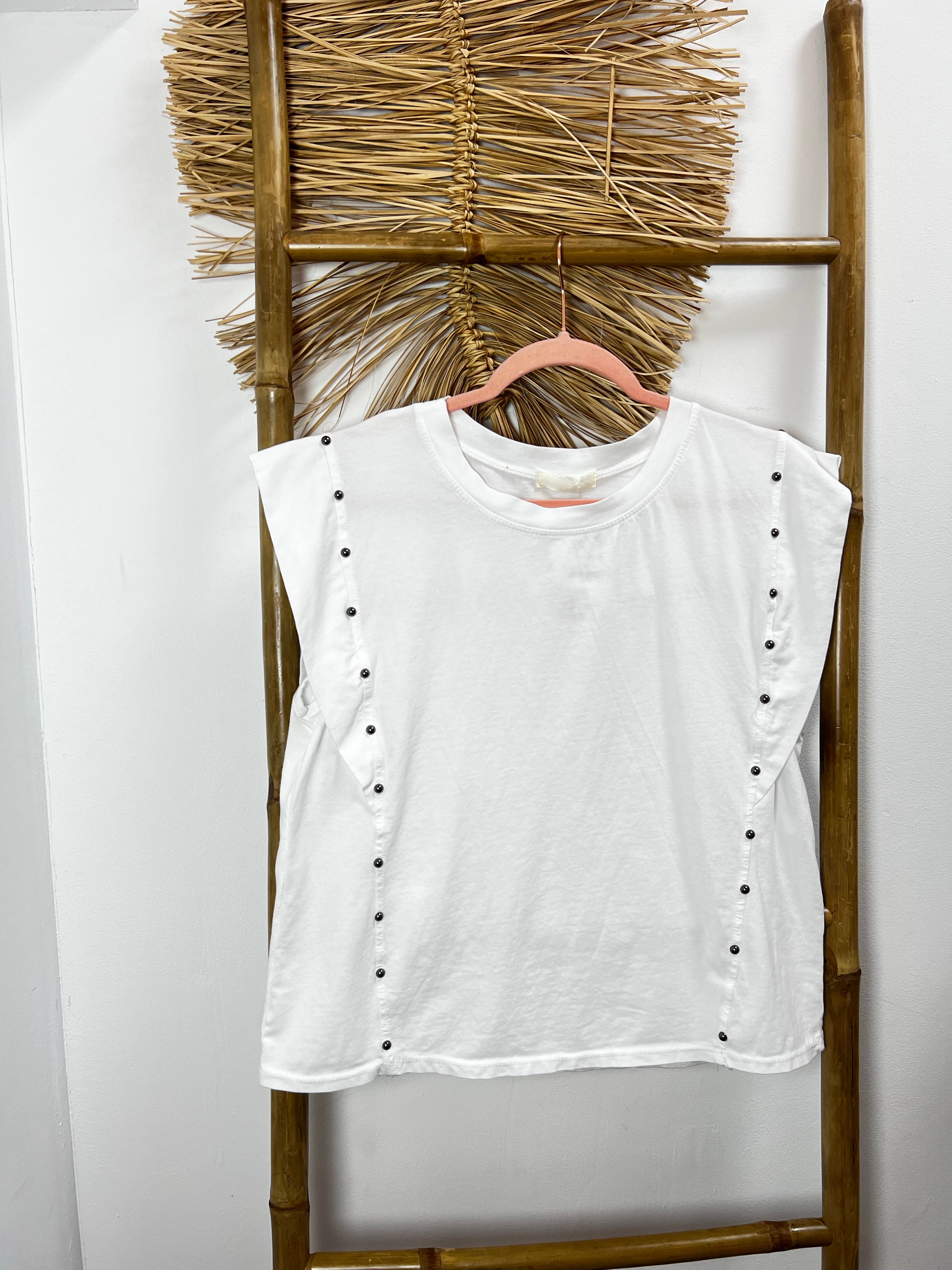 Camiseta tachuela basic
