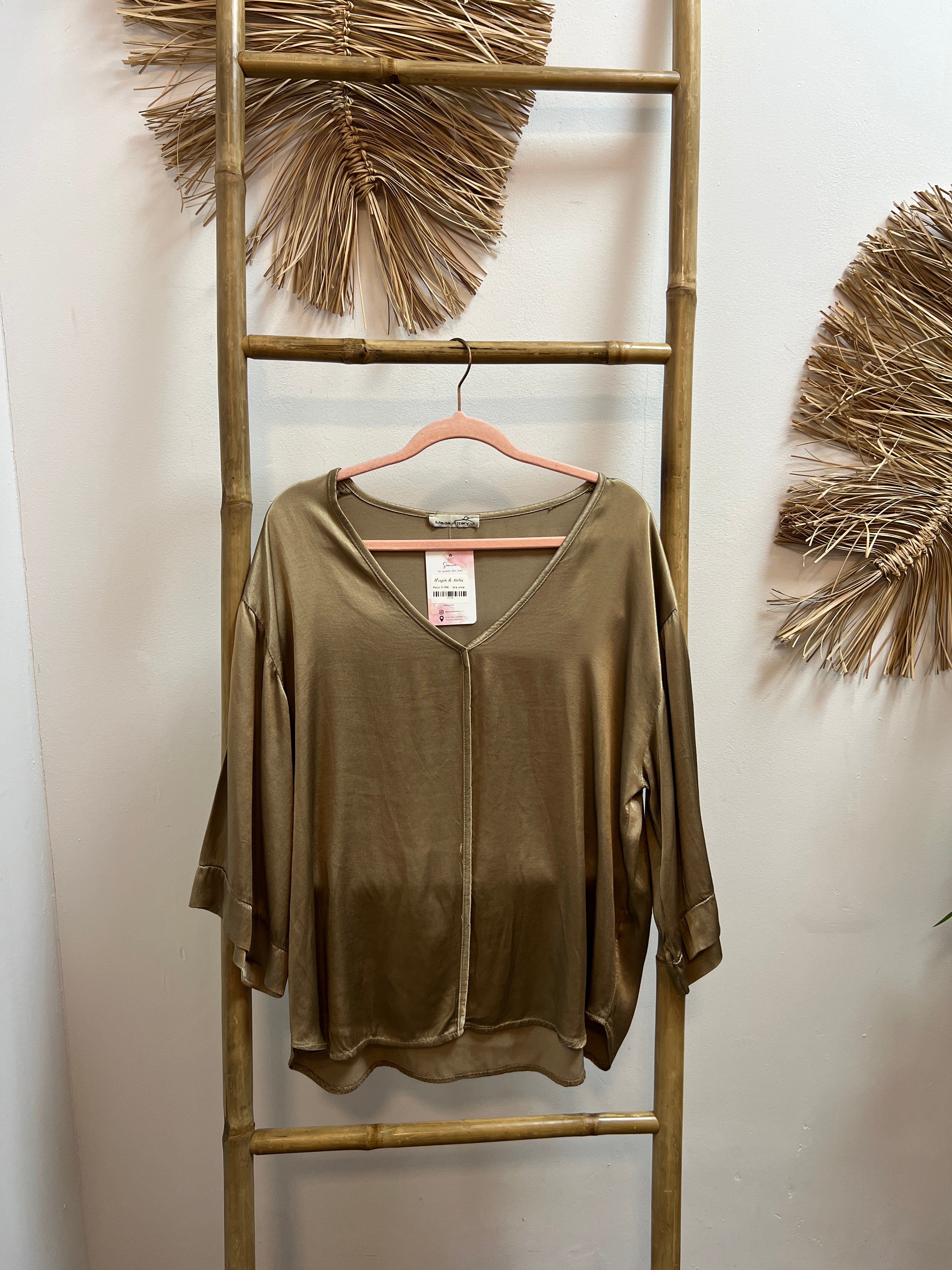 Blusa satén oversice