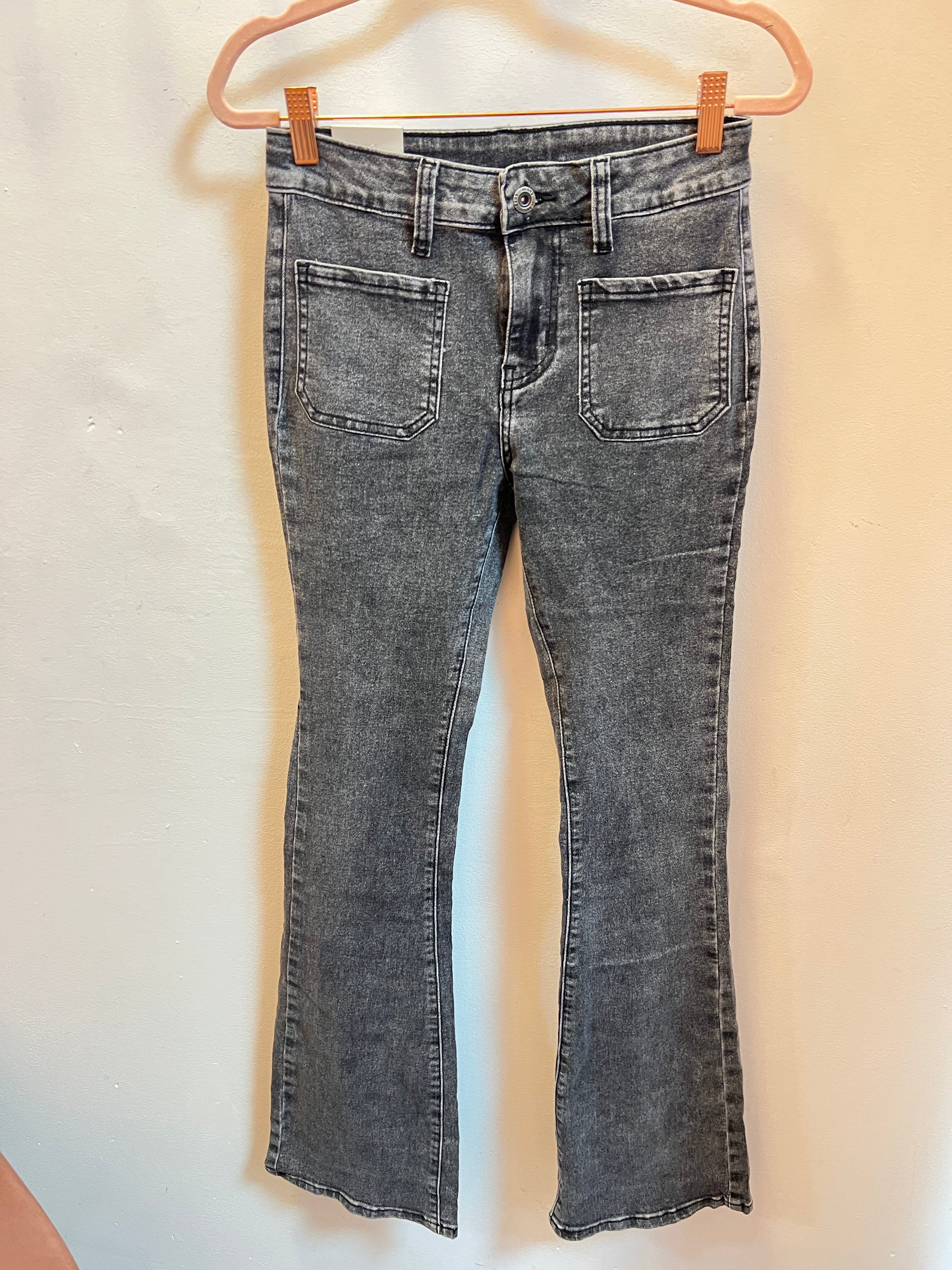 Pantalón campana gris