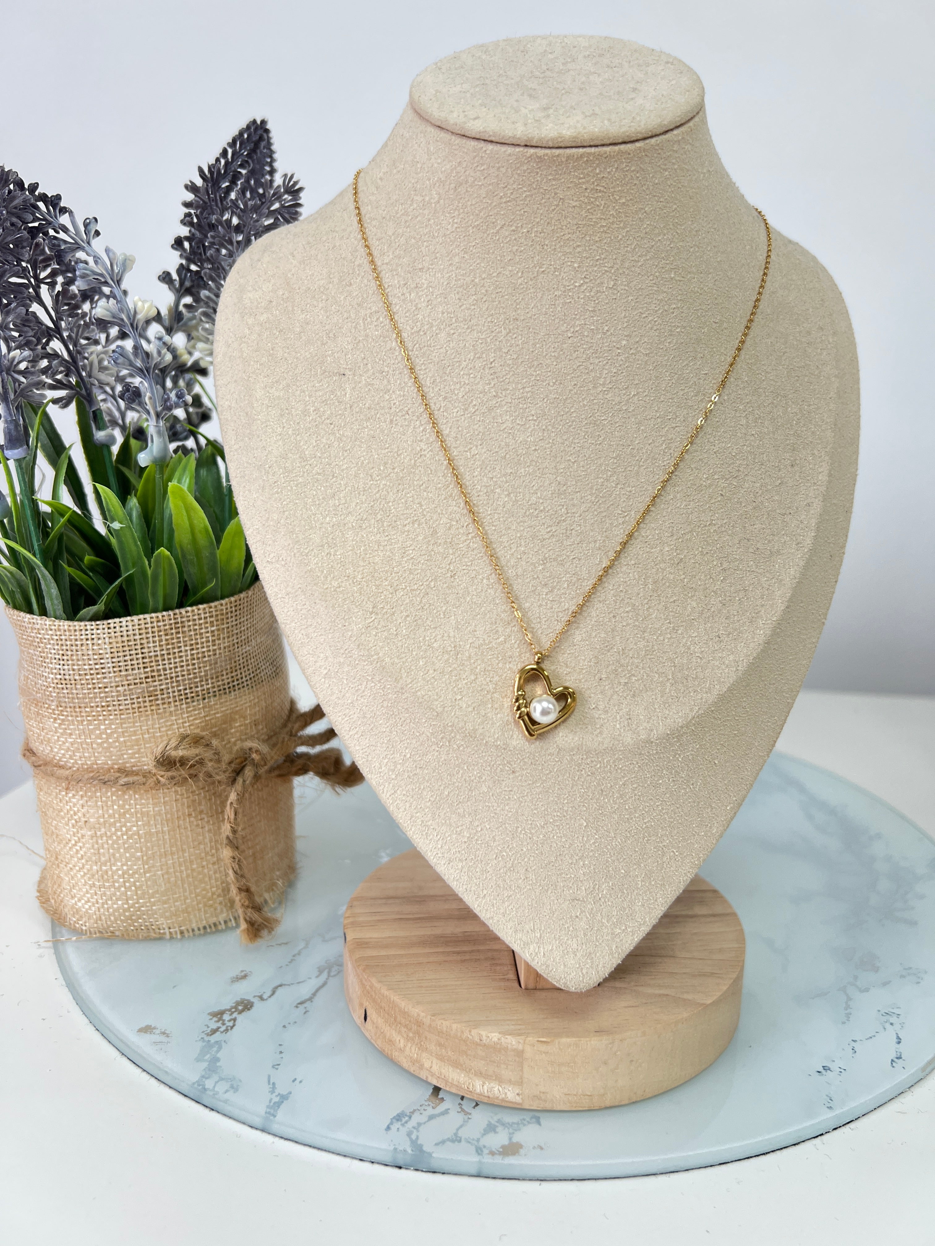 Collar corazón perla