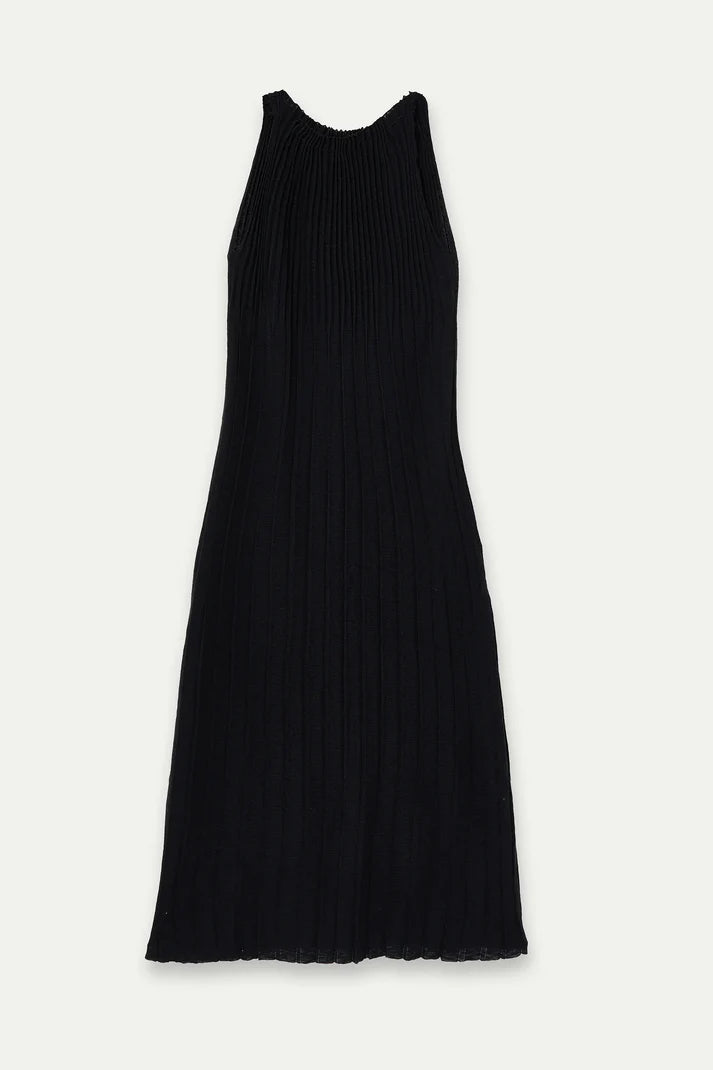 Vestigo largo plisado negro de Compañía Fantástica