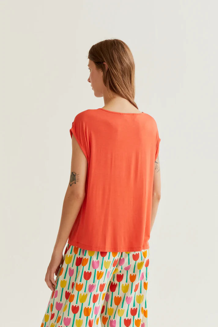 Camiseta rojo manga sisa compañía  Fantástica