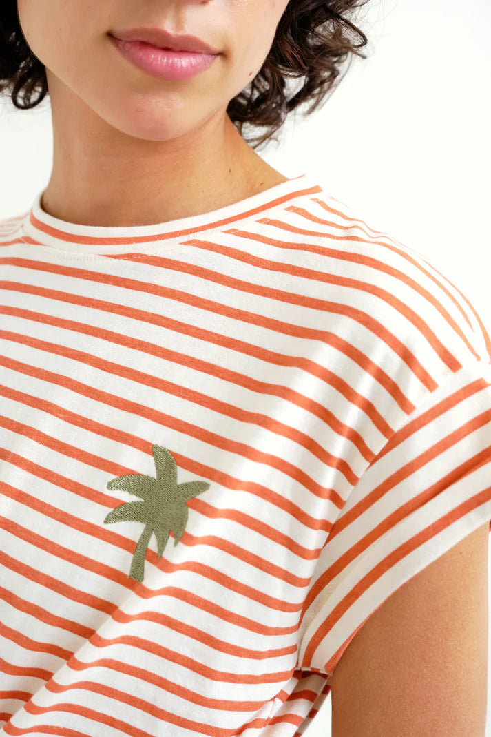 Camiseta con estampado de rayas blanco y rojo Compañía Fantástica