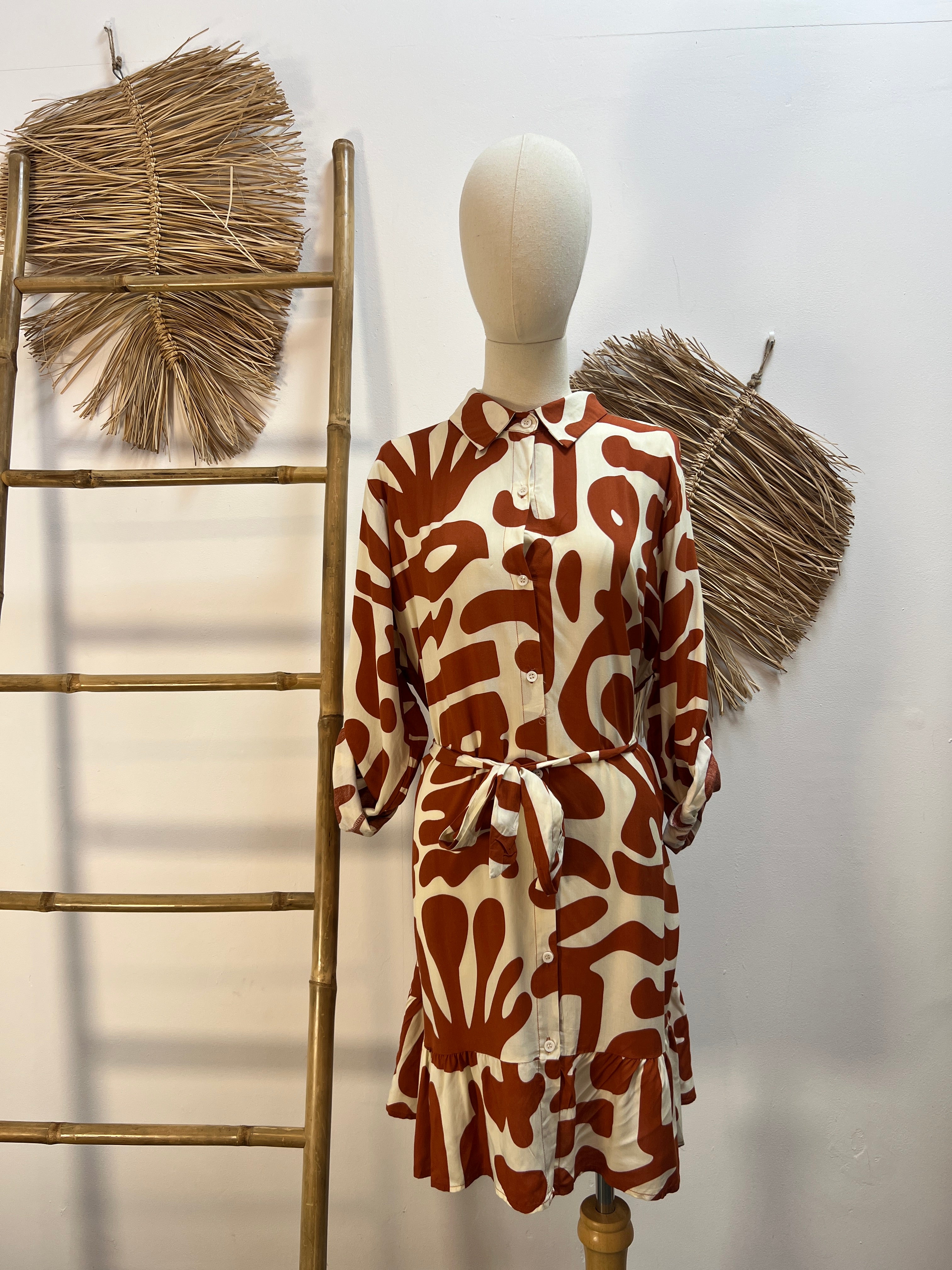 Vestido estampado manchas