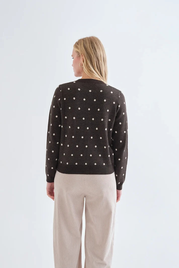 ´cárdigan verde con estampado de puntos blancos pequeños