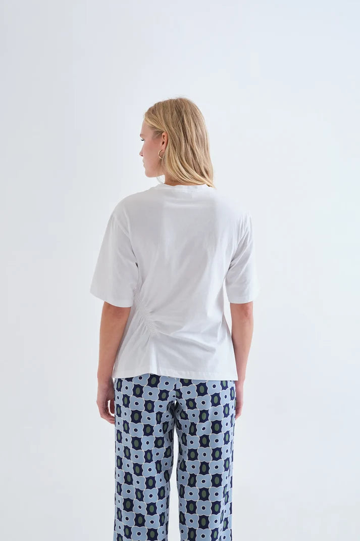 Camiseta blanca 100%algodon Compañía Fantástica