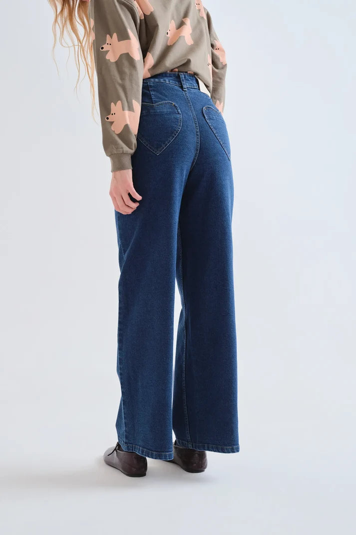PANTALON VAQUERO AZUL MARINO CON BOLSILLOS CORAZON