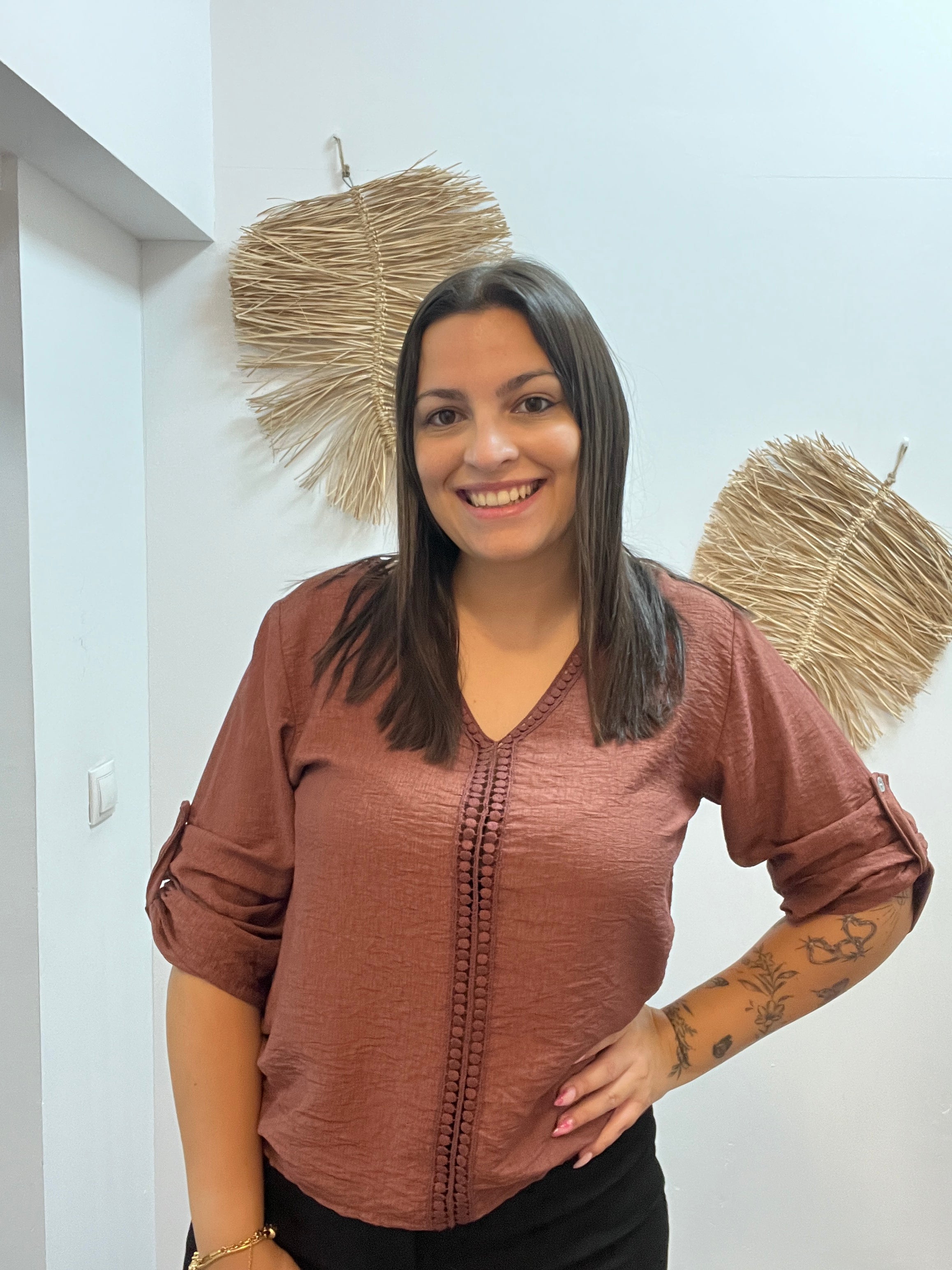Blusa pico detalle