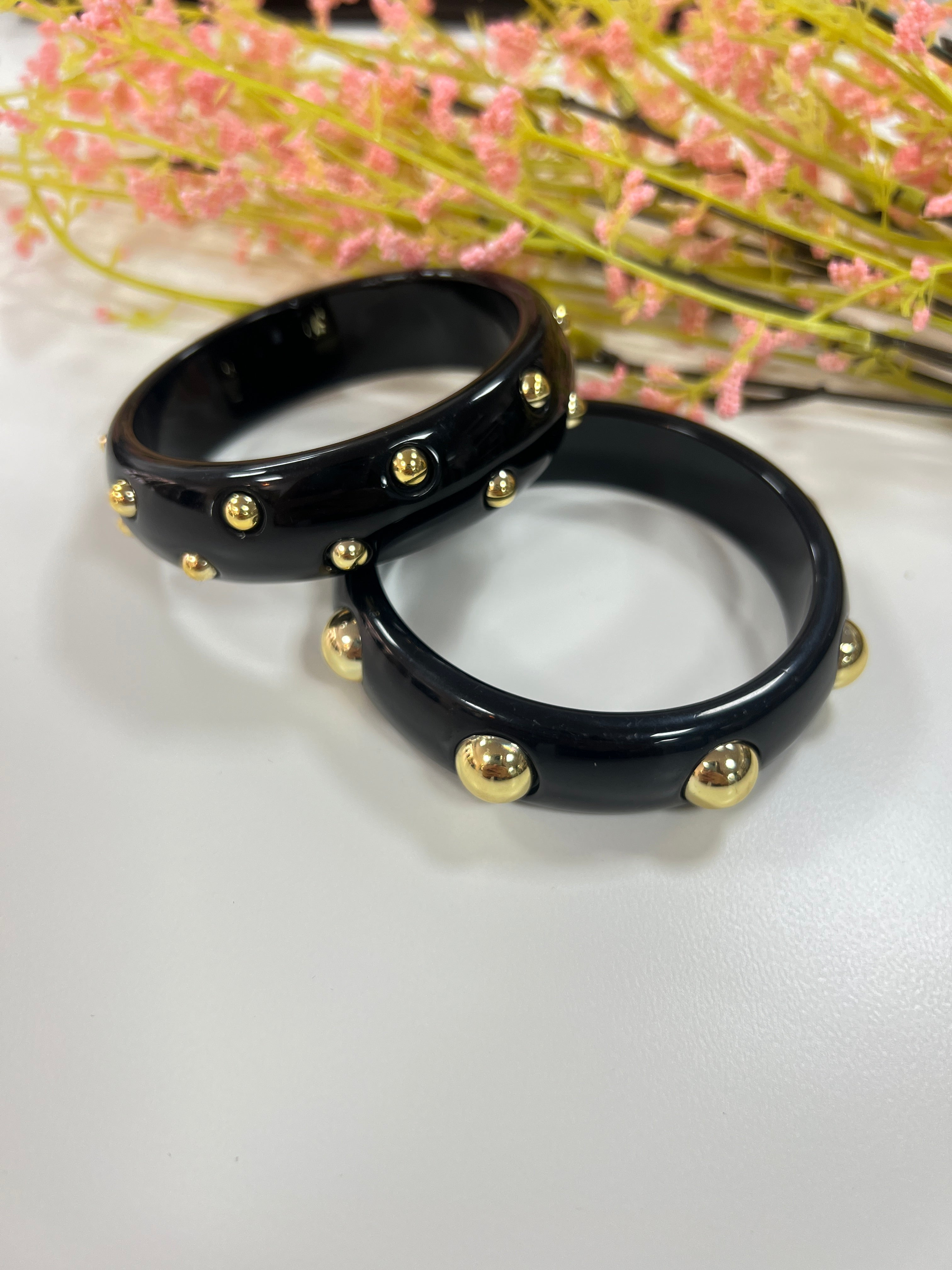 Brazalete tachuelas