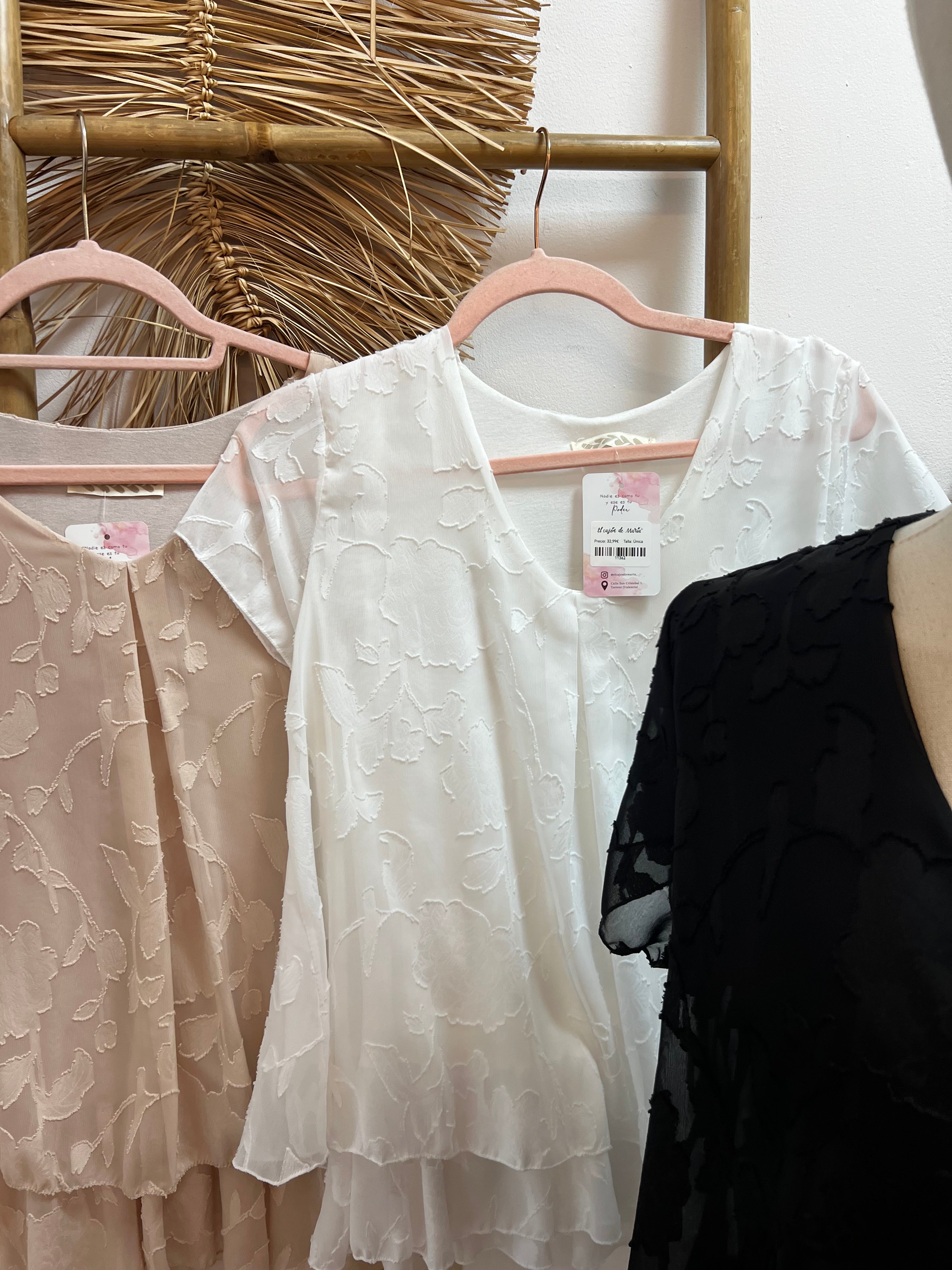 Blusa con texturas