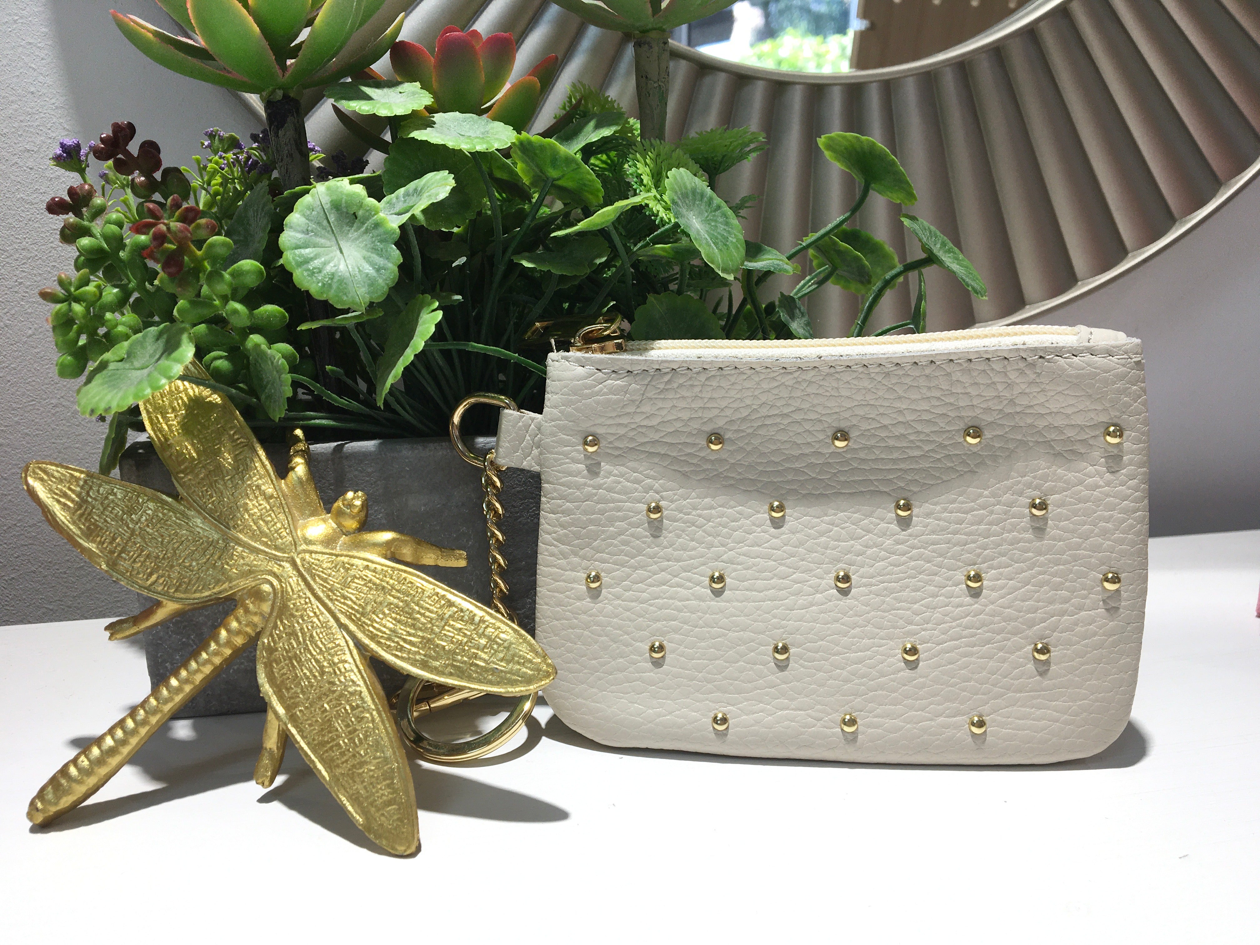 Cartera tachuelas pastel