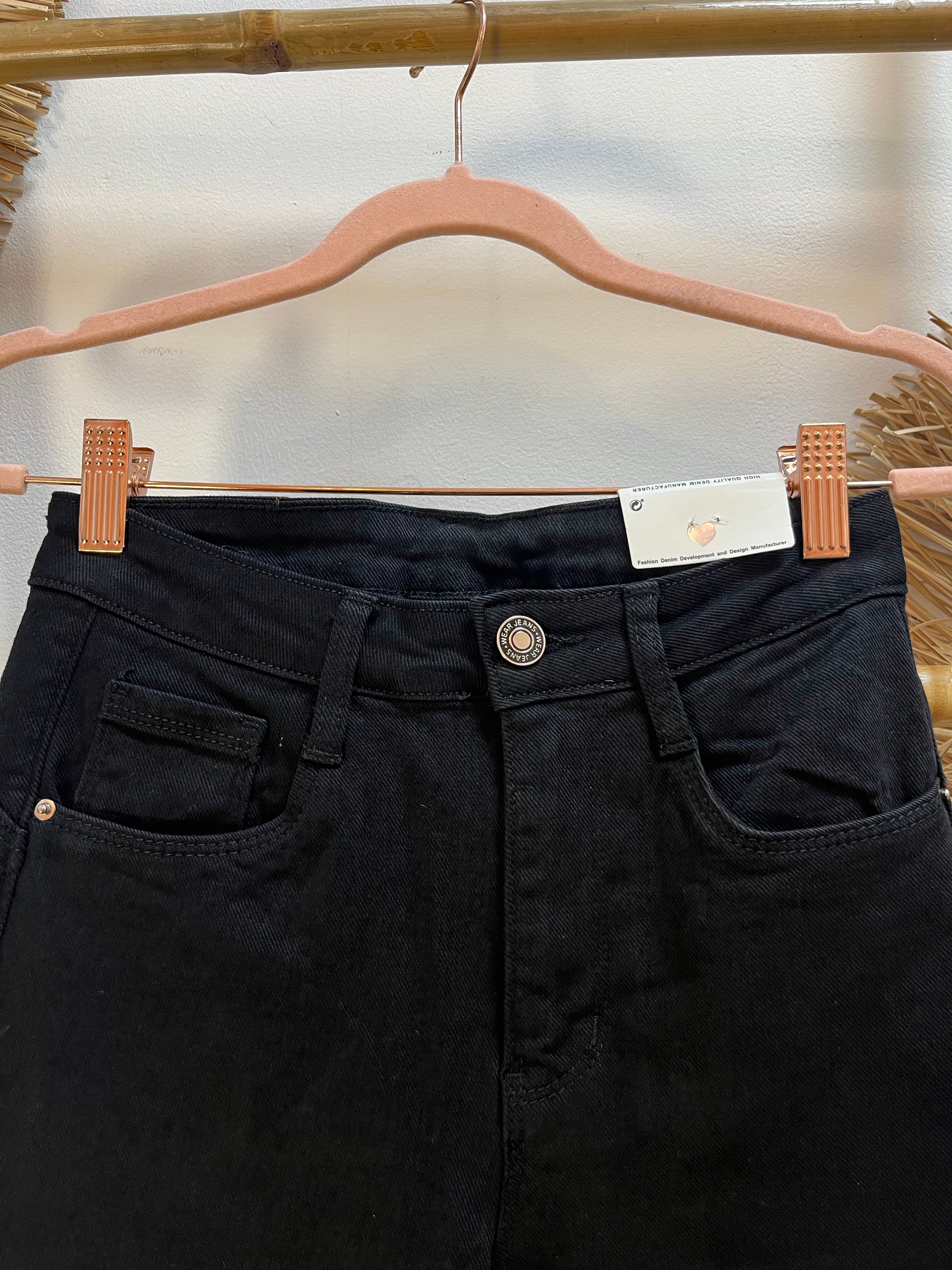 Pantalón recto negro