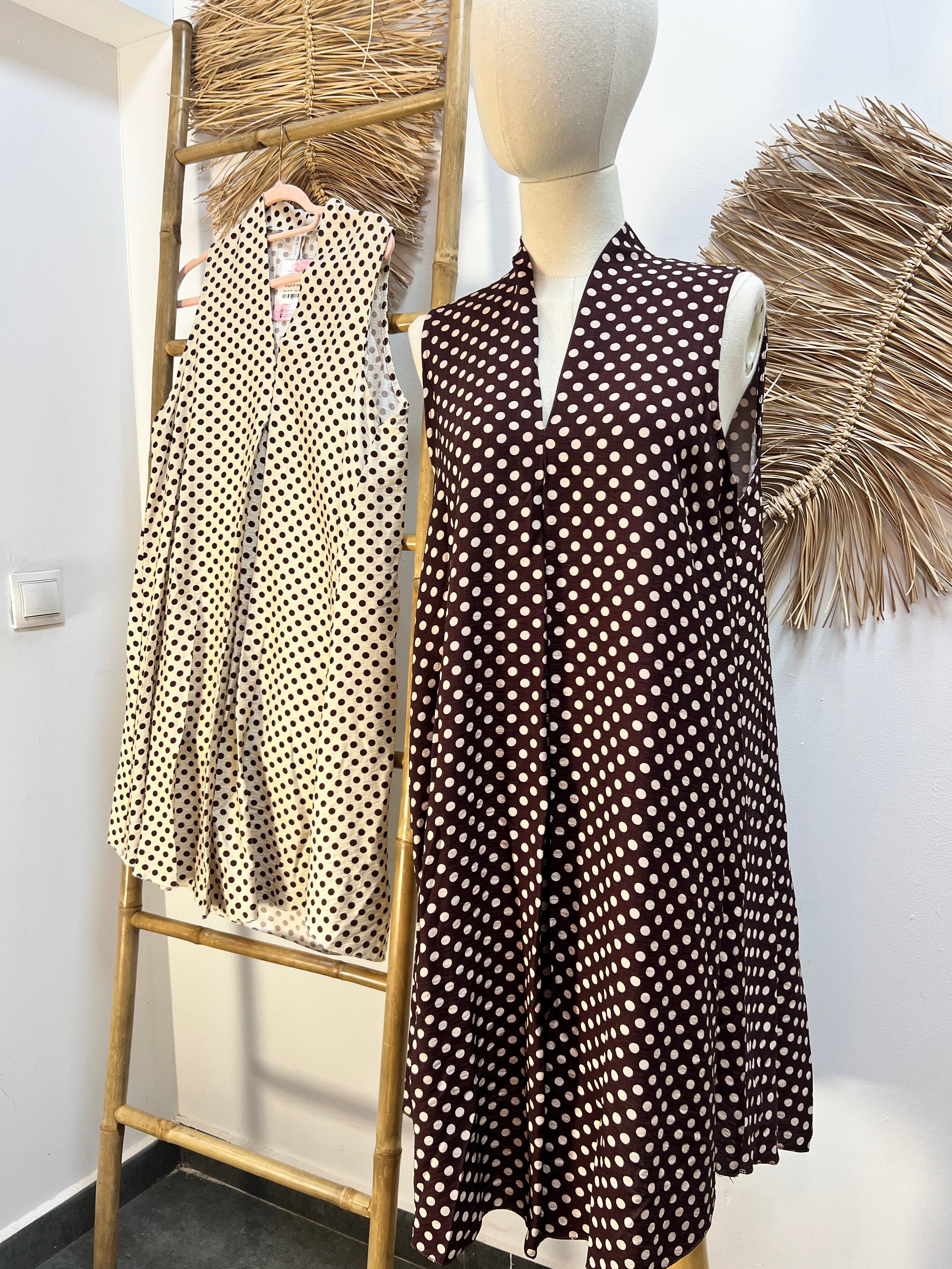 Vestido lunares corto