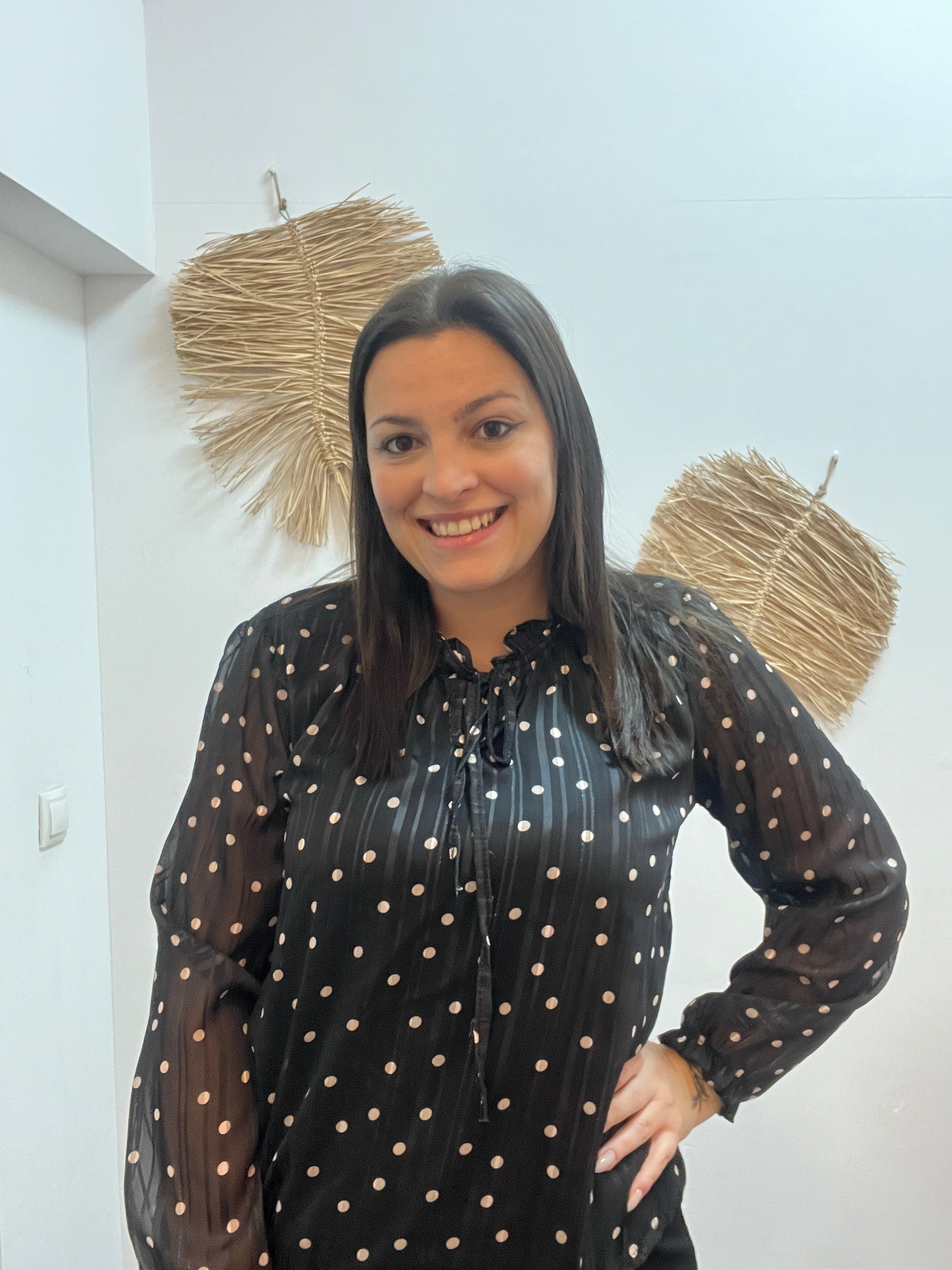 Blusa cuello fruncido lunares