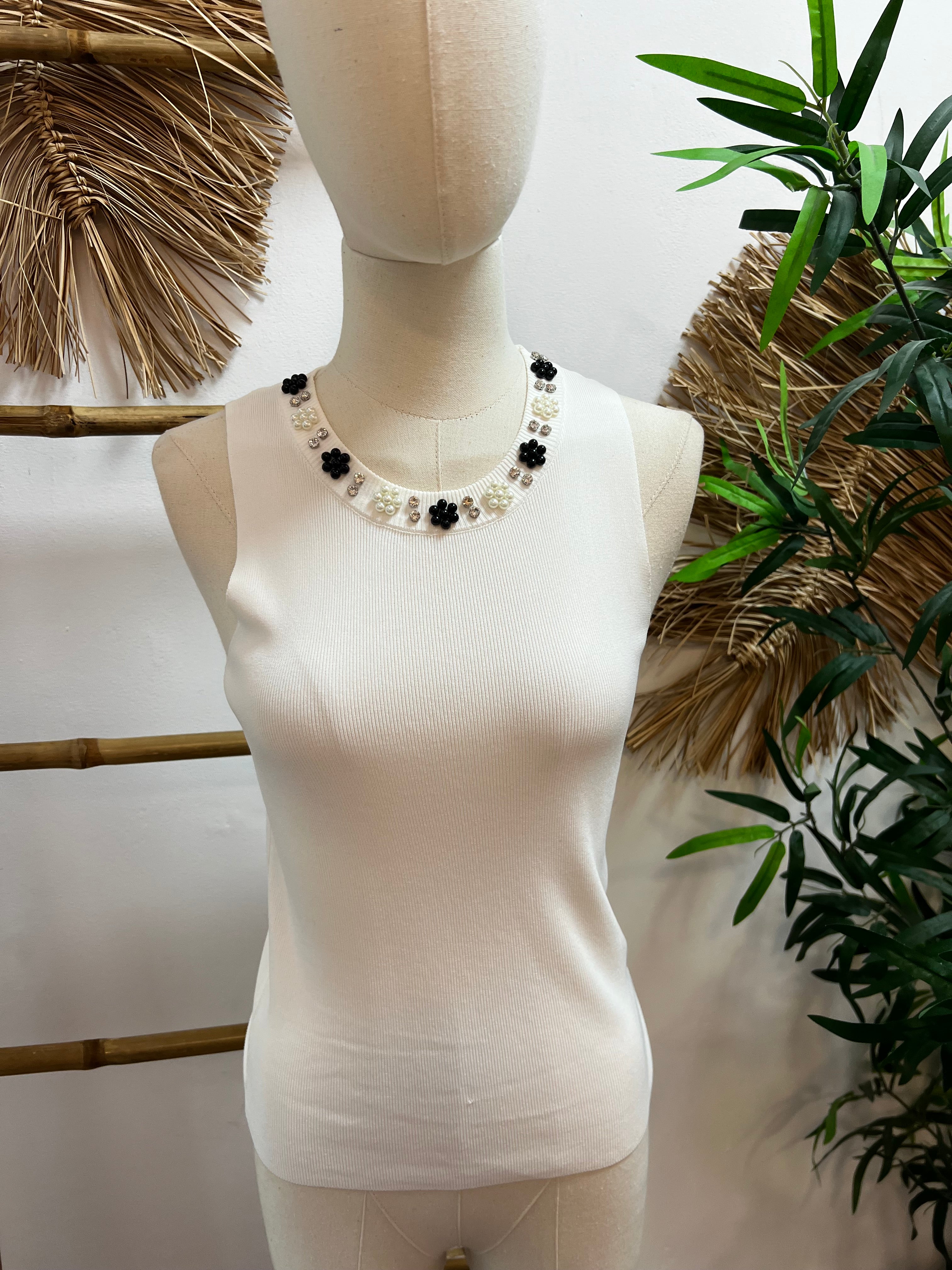 Top de tirantes con detalle