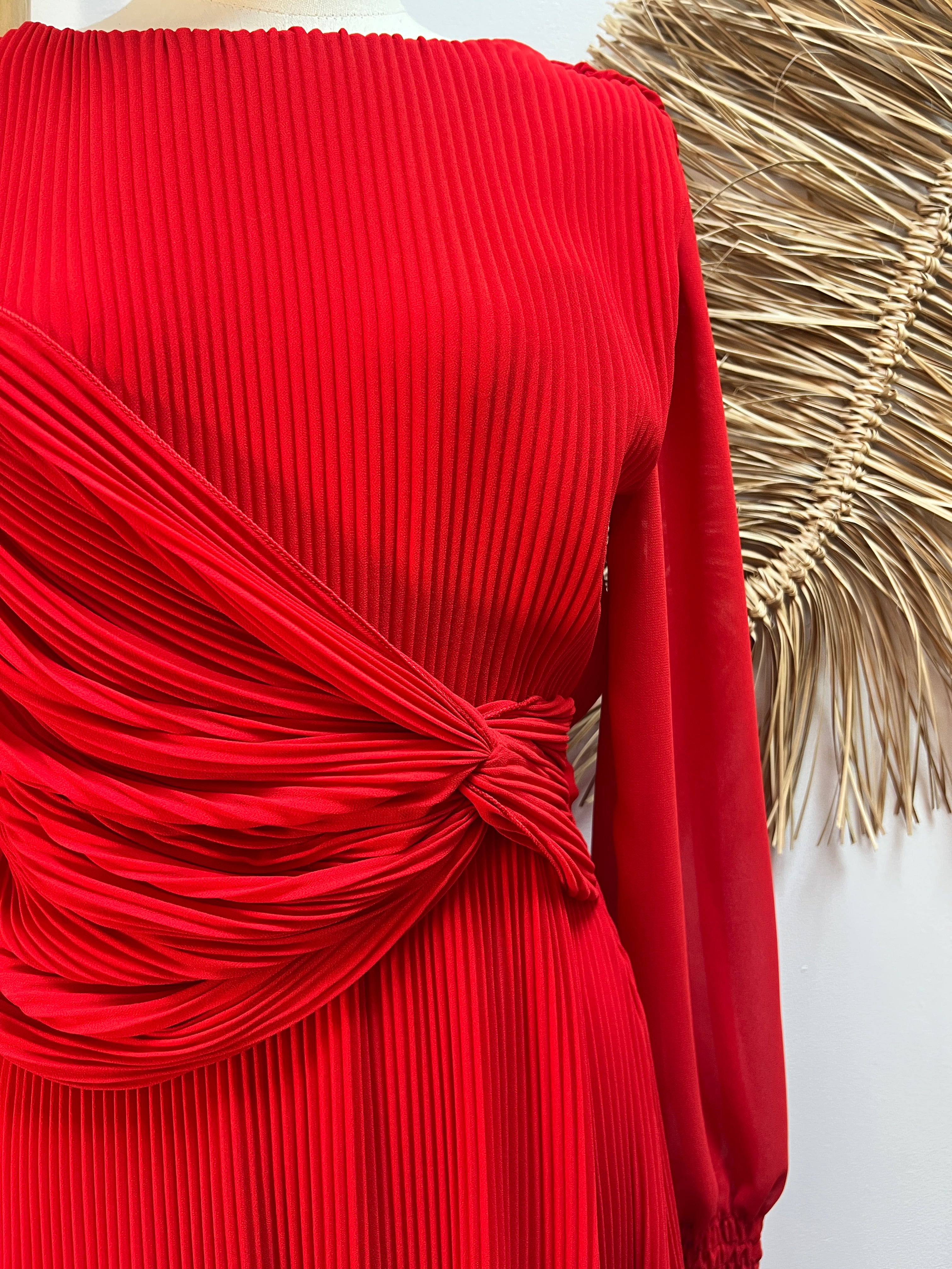 Vestido detalle cruzado plisado