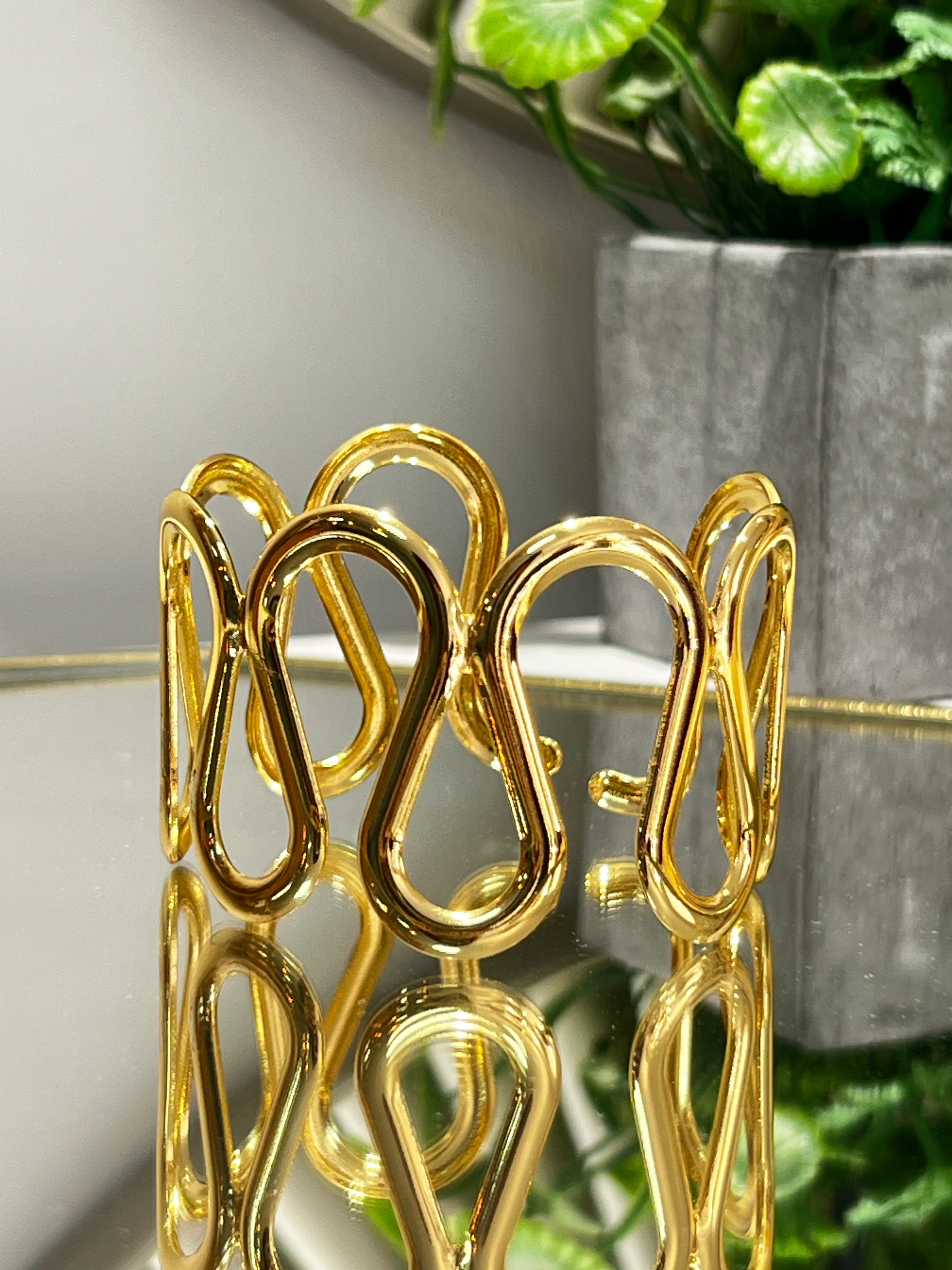 Brazalete dorado